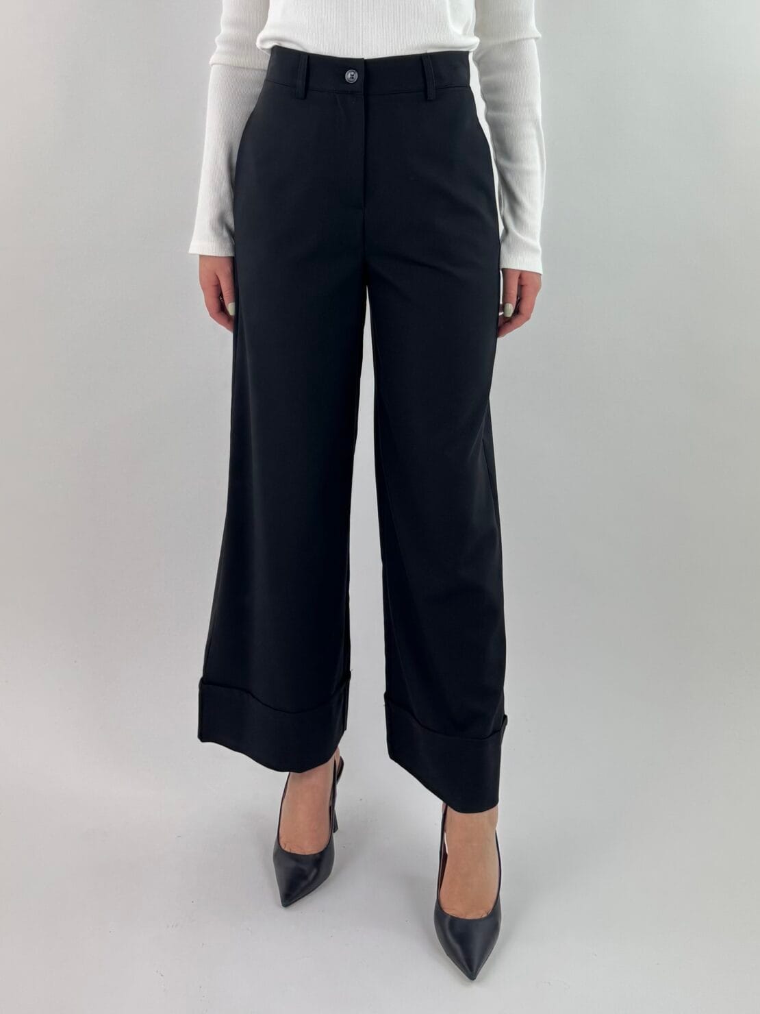 Pantalone palazzo risvolto nero