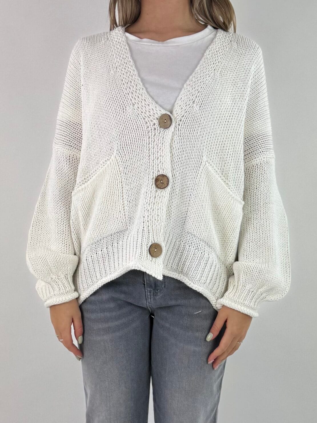 Cardigan bottoni legno panna
