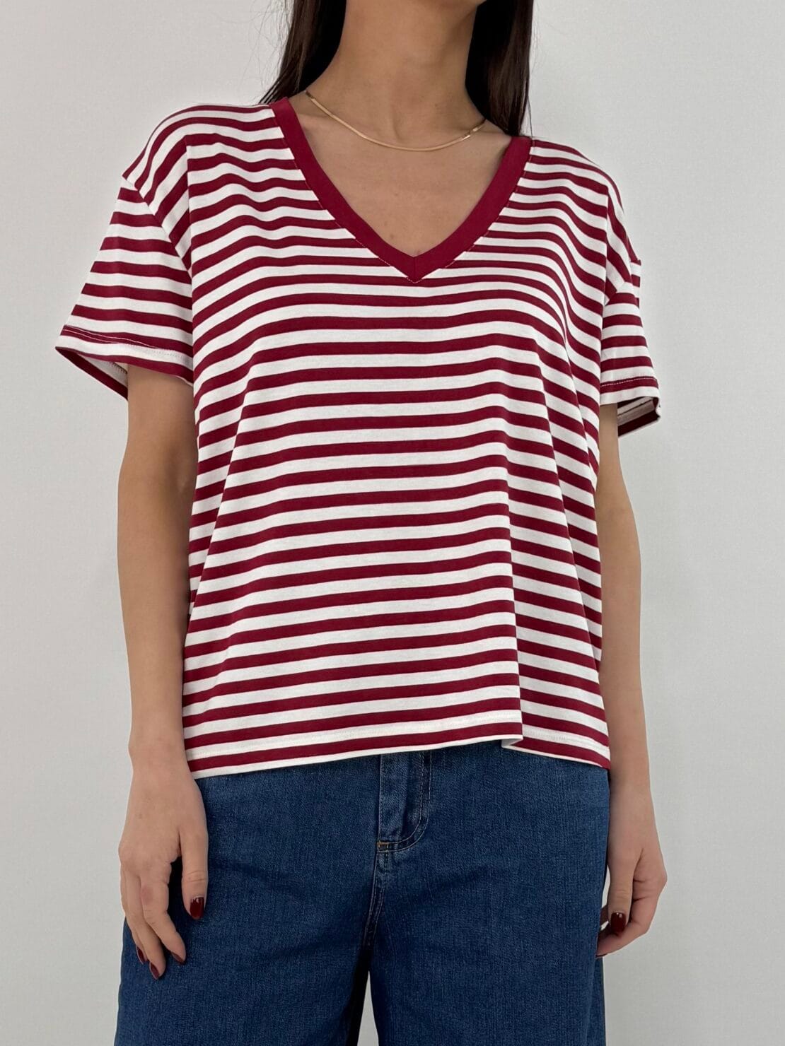 T-shirt scollo V rosso/panna