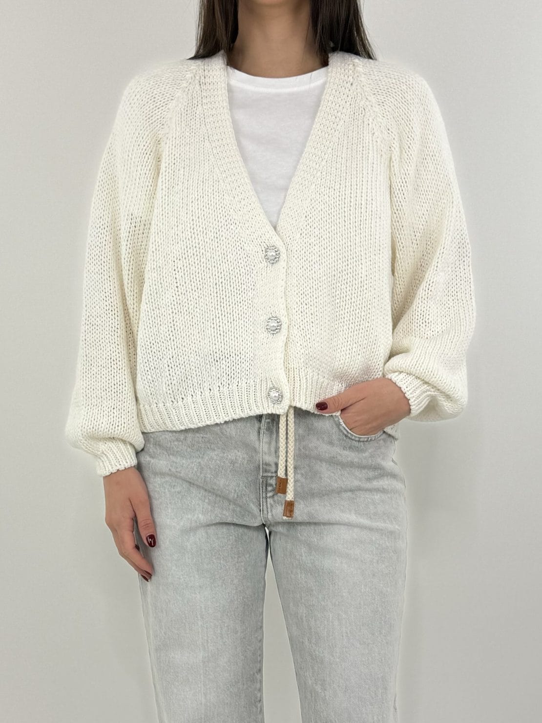 Cardigan corto 3 bottoni gioiello Panna