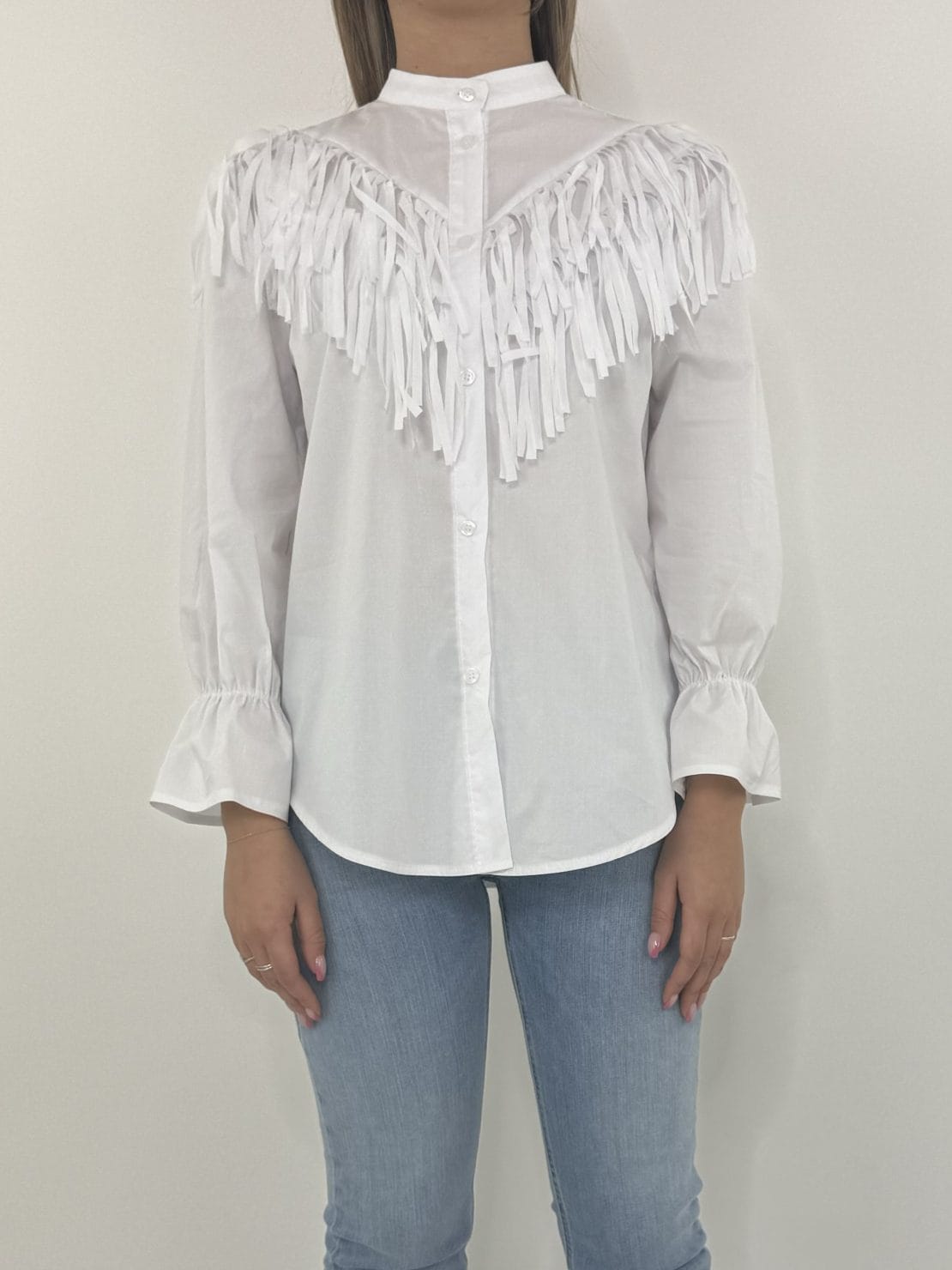 Camicia bianca con frange