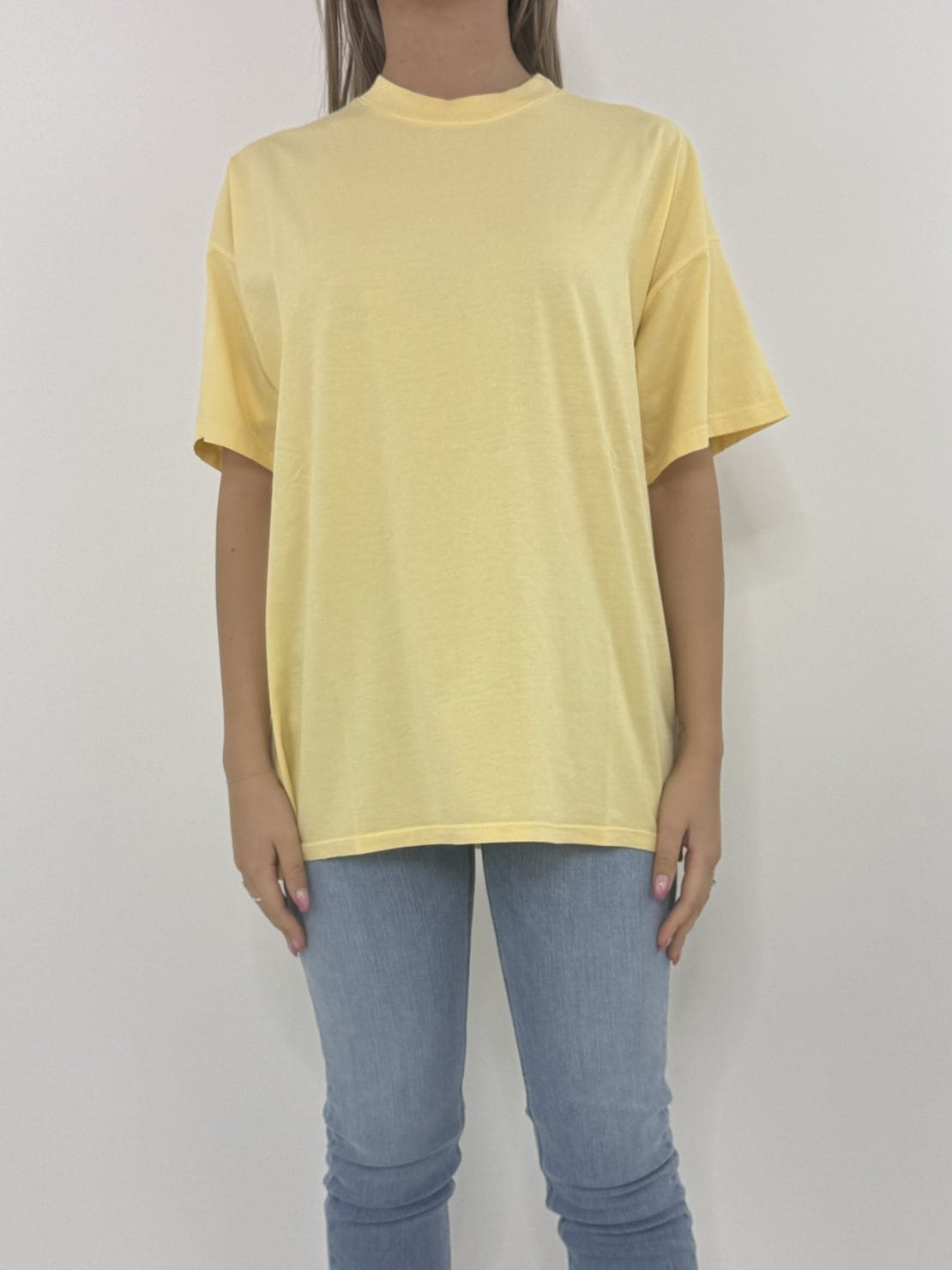 T-shirt basica over giallo