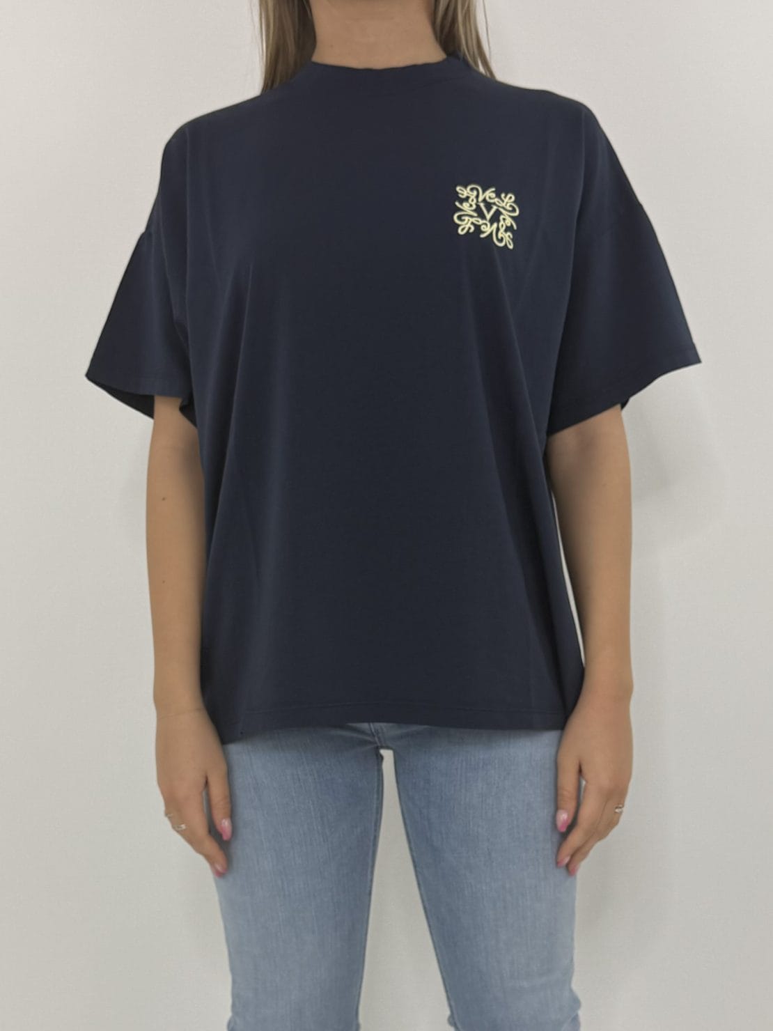 T-shirt ricamo piccolo blu