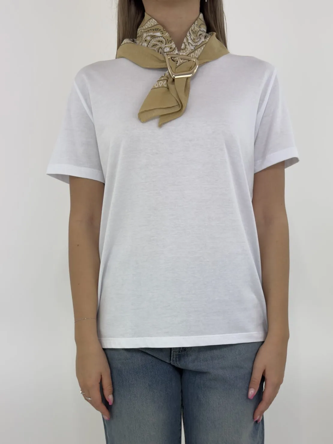 T-shirt con bandana sabbia