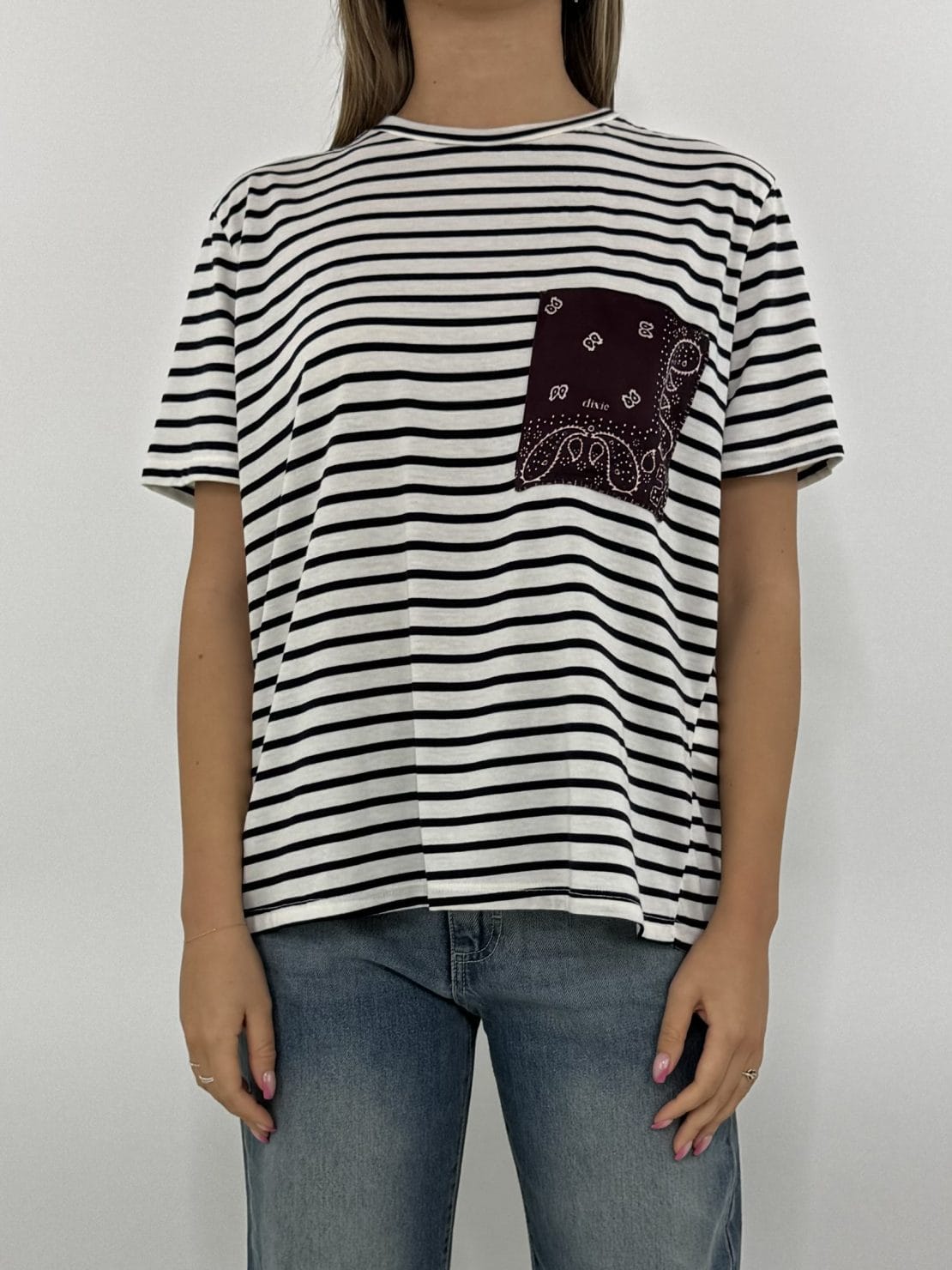 T-shirt riga blu taschino bandana
