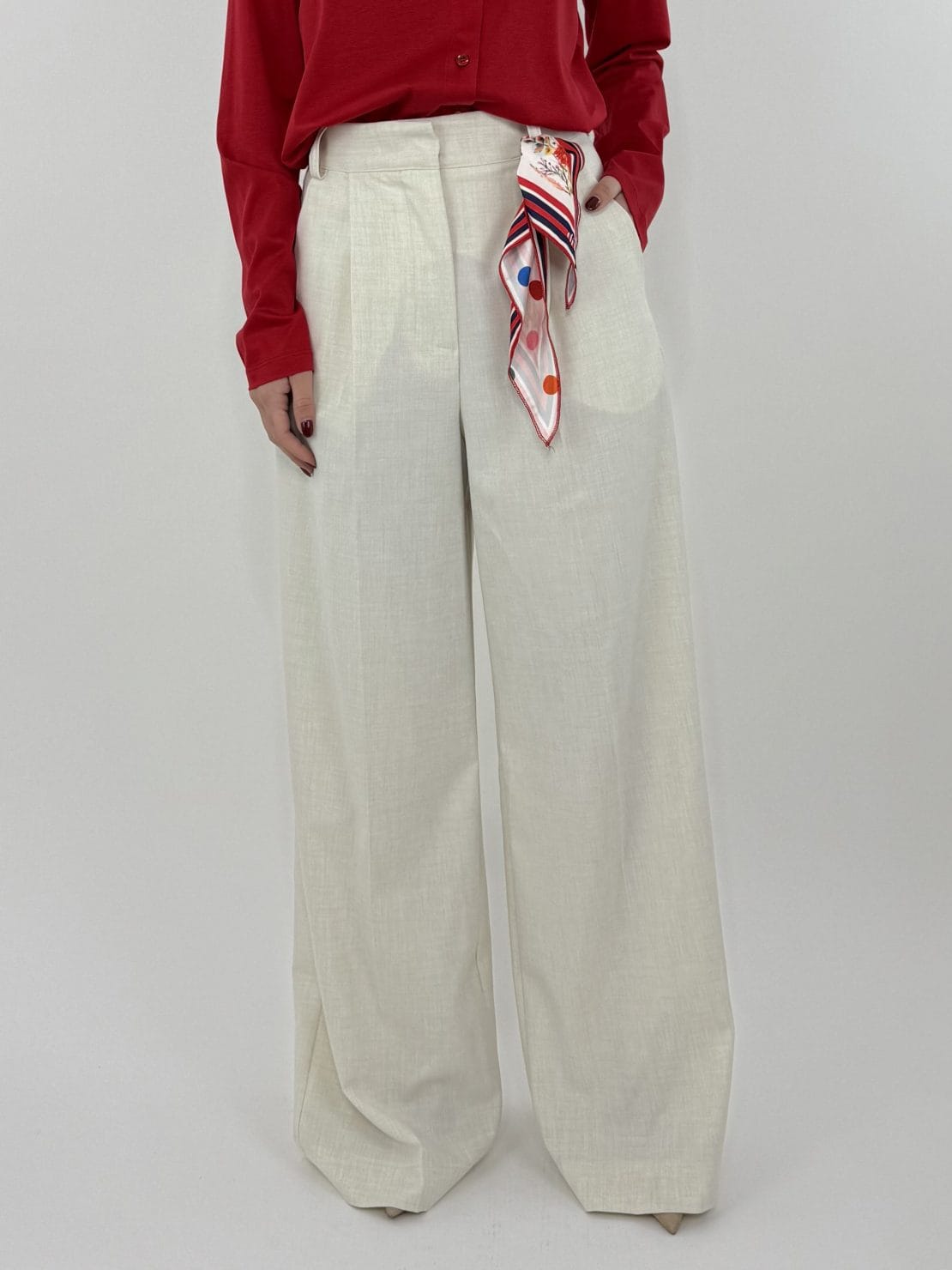 Pantalone palazzo con foulard beige