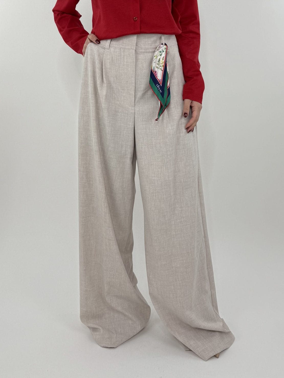 Pantalone palazzo con foulard casha