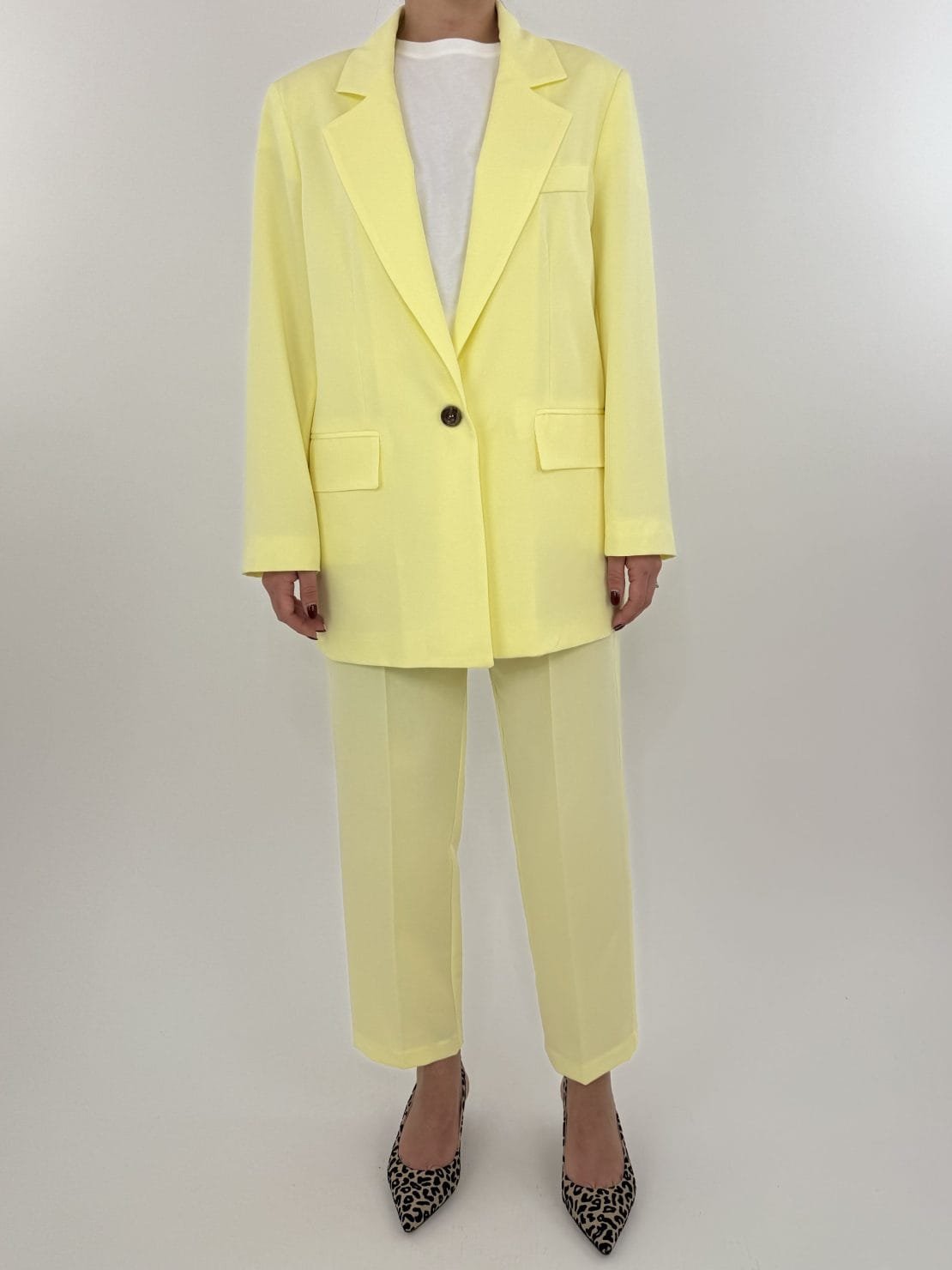 Giacca un bottone giallo