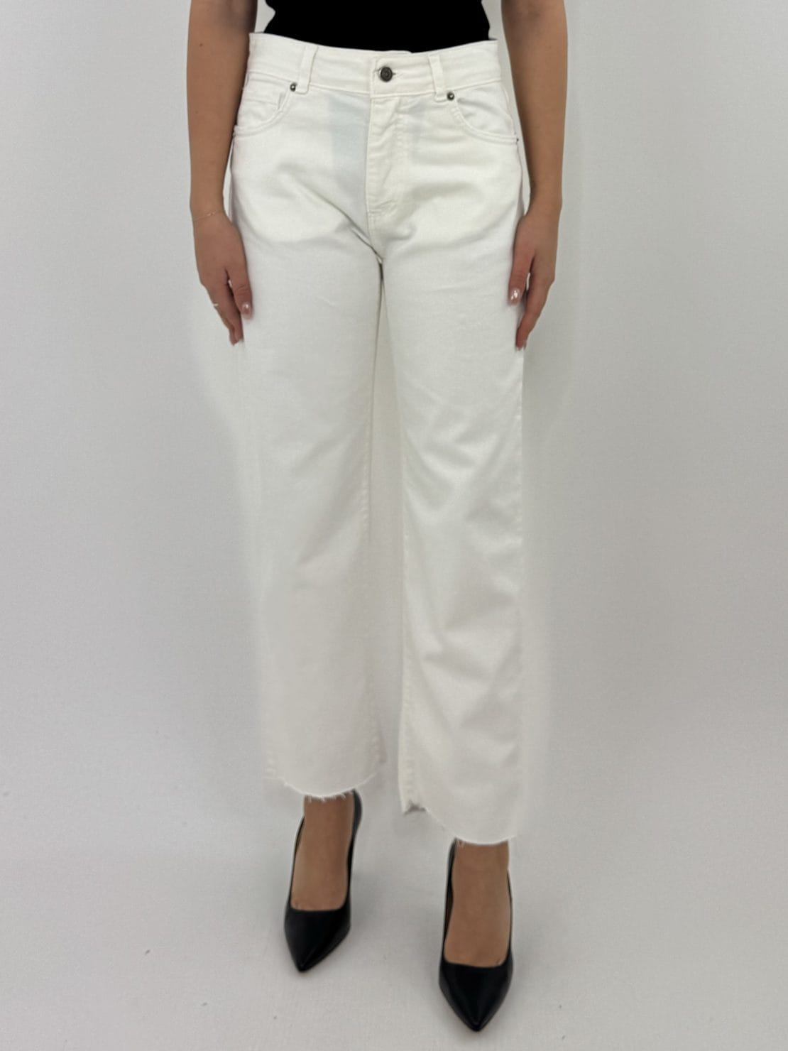 Jeans bianco taglio vivo