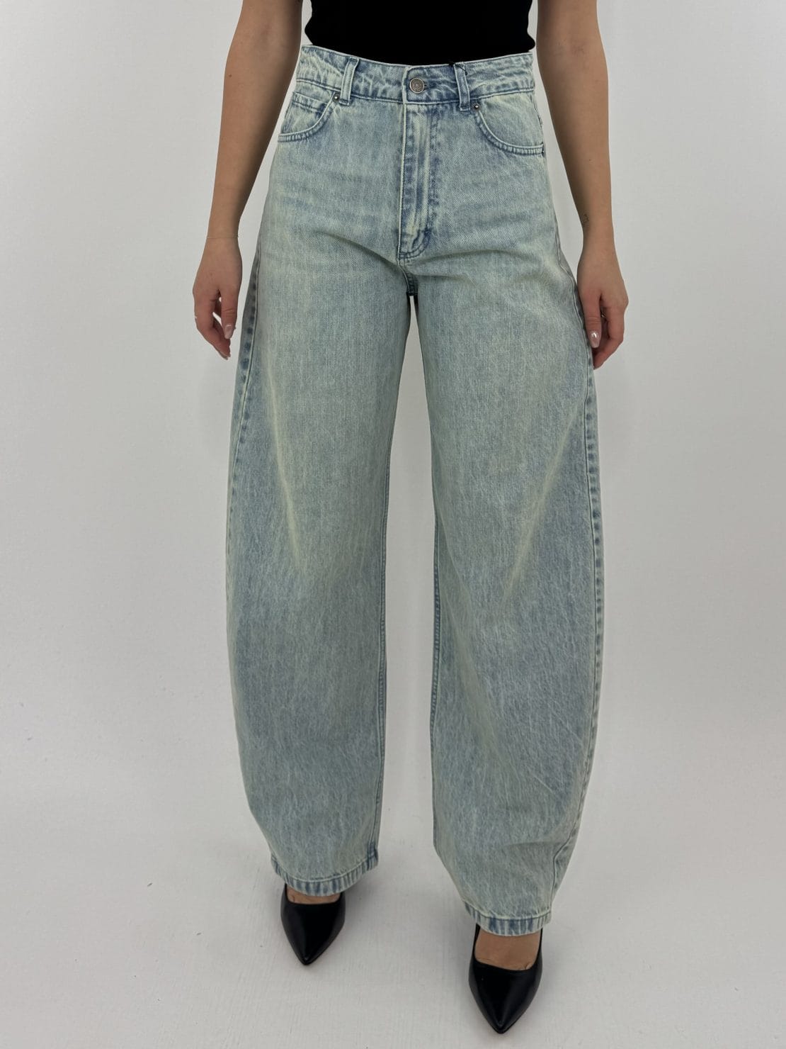 Jeans gamba dritta sabbiato