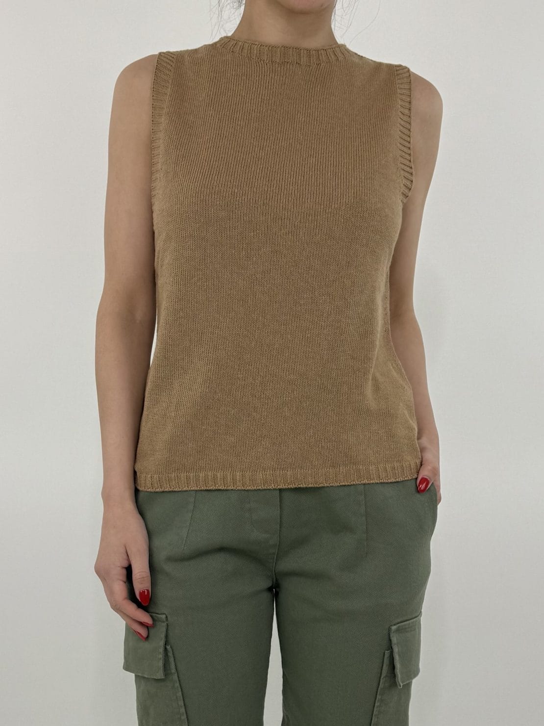 Gilet slim cammello