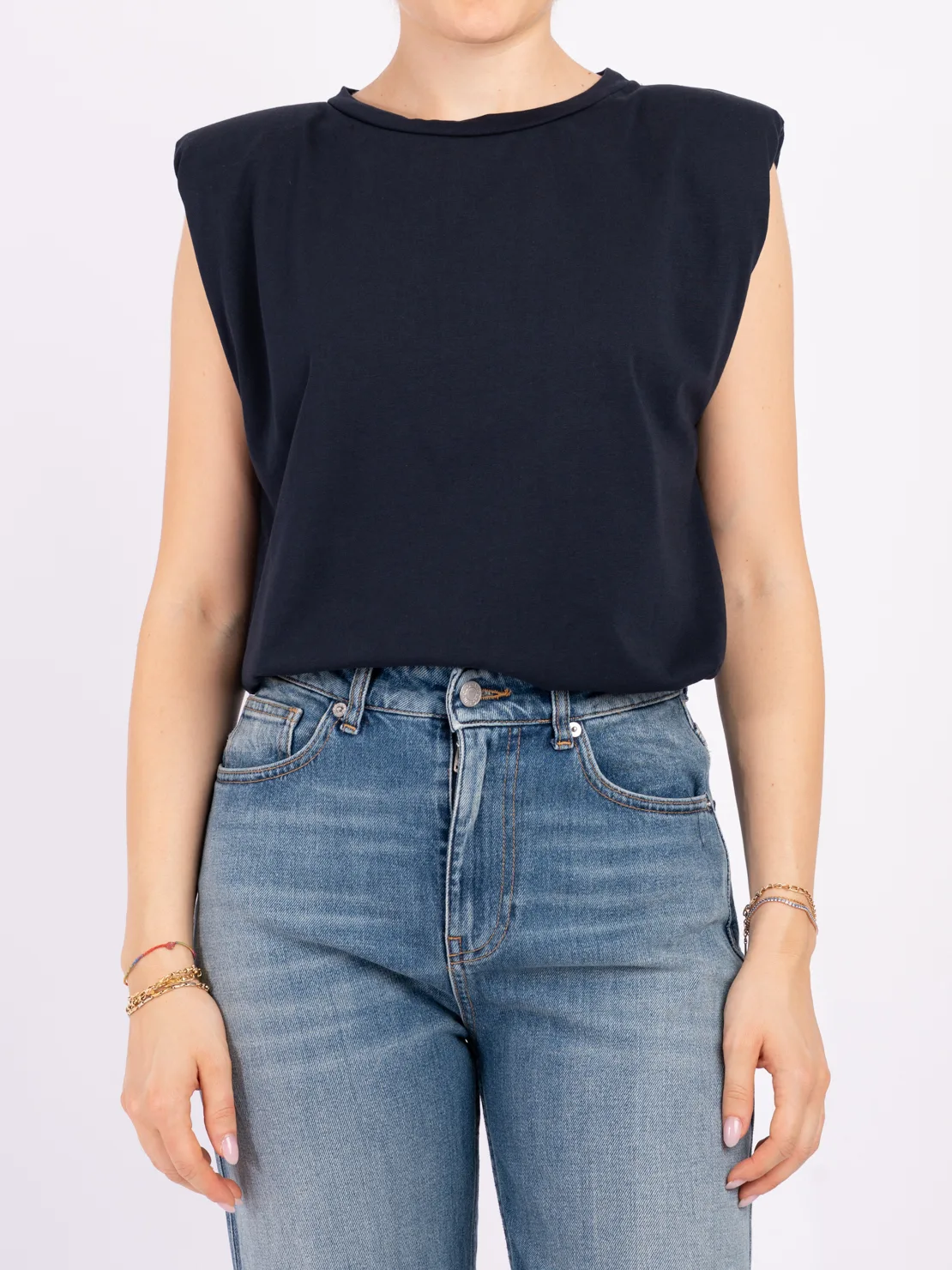 T-shirt smanicata spallone blu