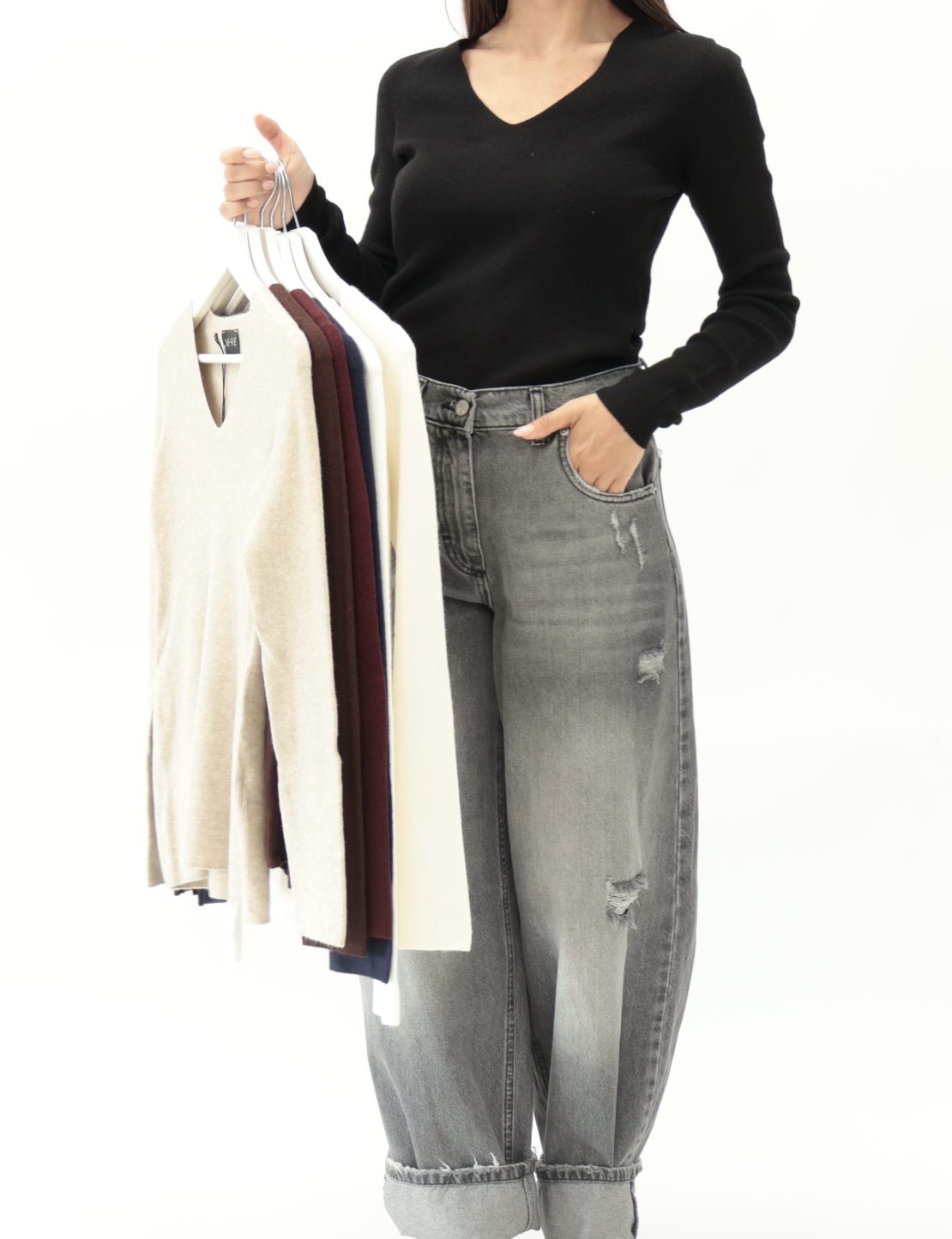 Maglia scollo V costine strette