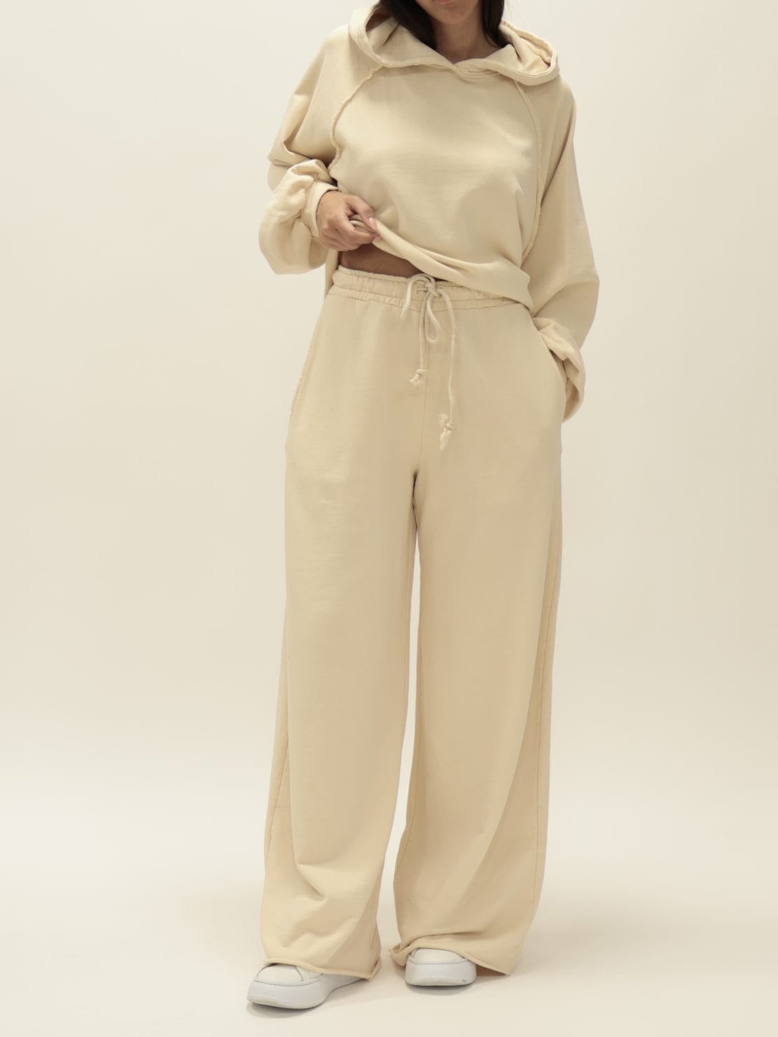 Pantalone in felpa taglio vivo nocciola