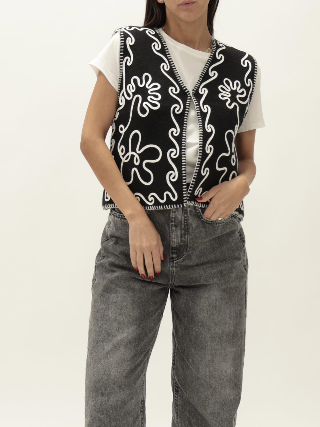 Gilet ricamato nero