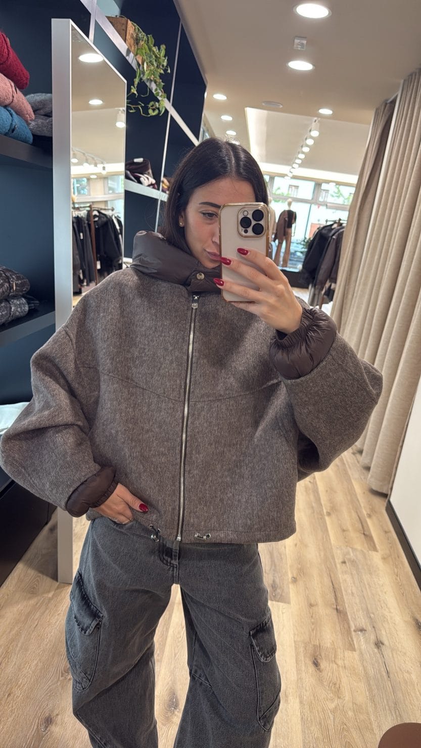 Bomber hand made con cappuccio moro
