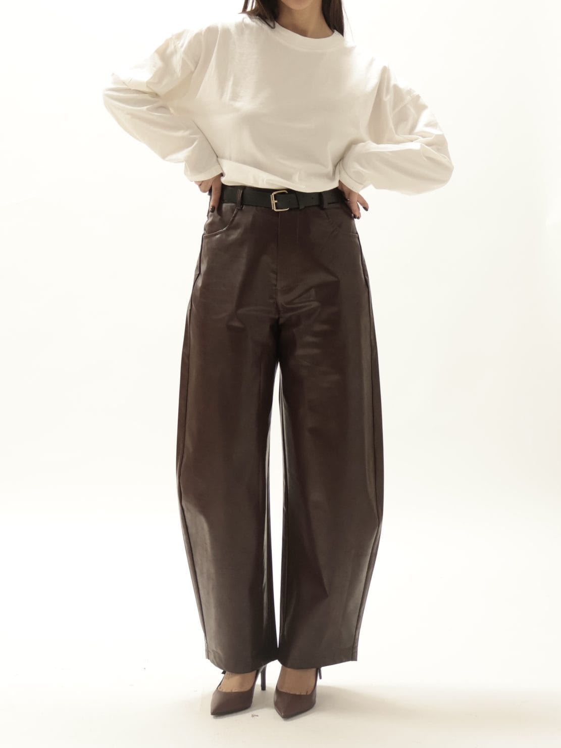 Pantalone ecopelle con cintura moro