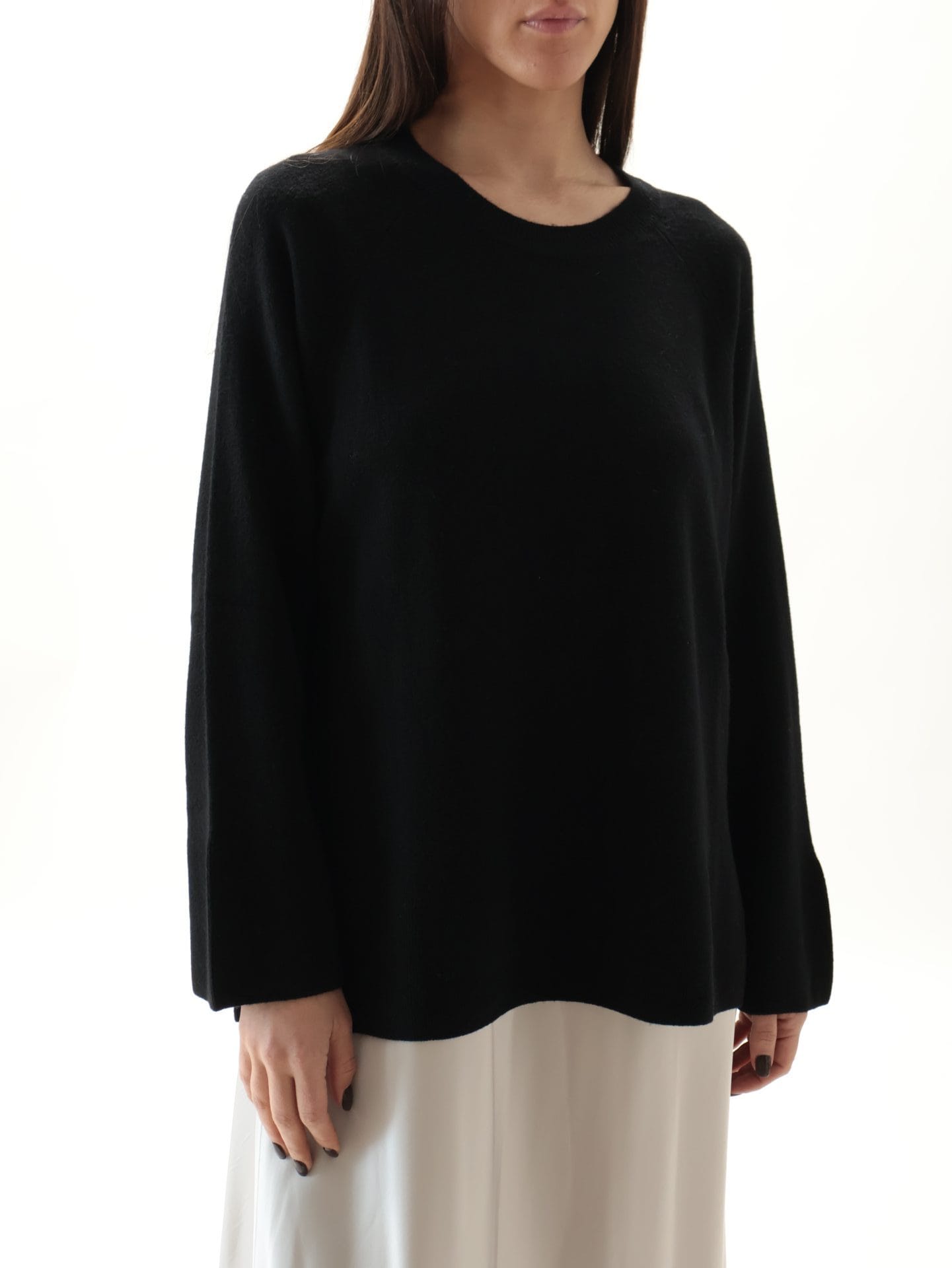 Maglione girocollo 100% lana vergine nero