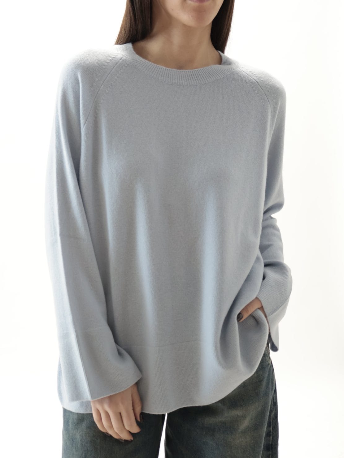Maglione girocollo 100% lana vergine celeste