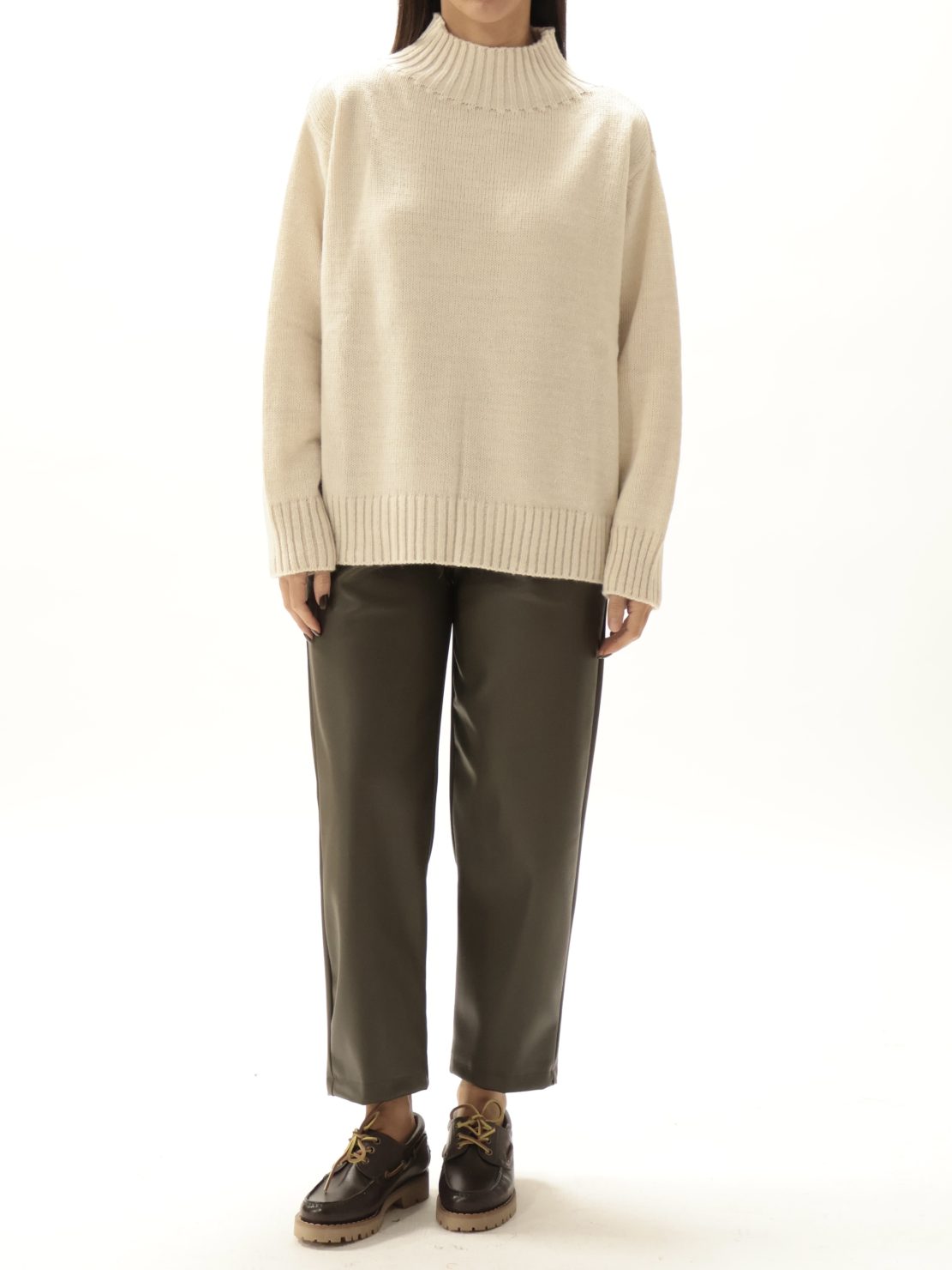 Maglione collo cratere burro