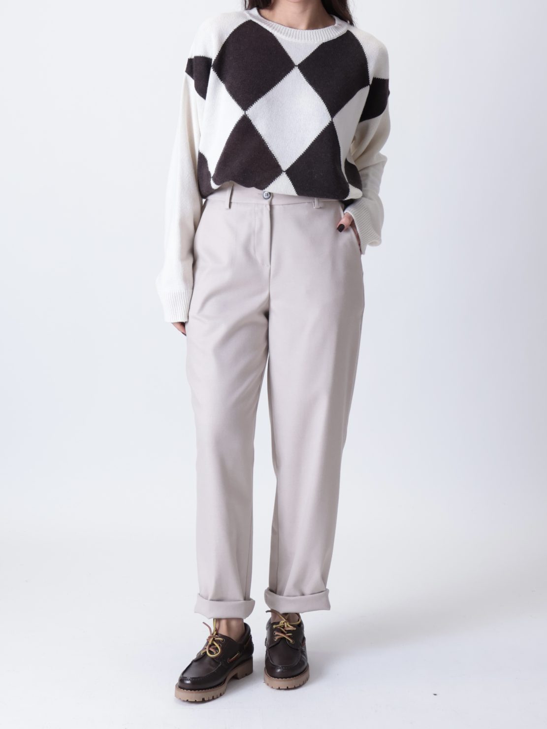 Pantalone carrot calda viscosa  con cintura panna