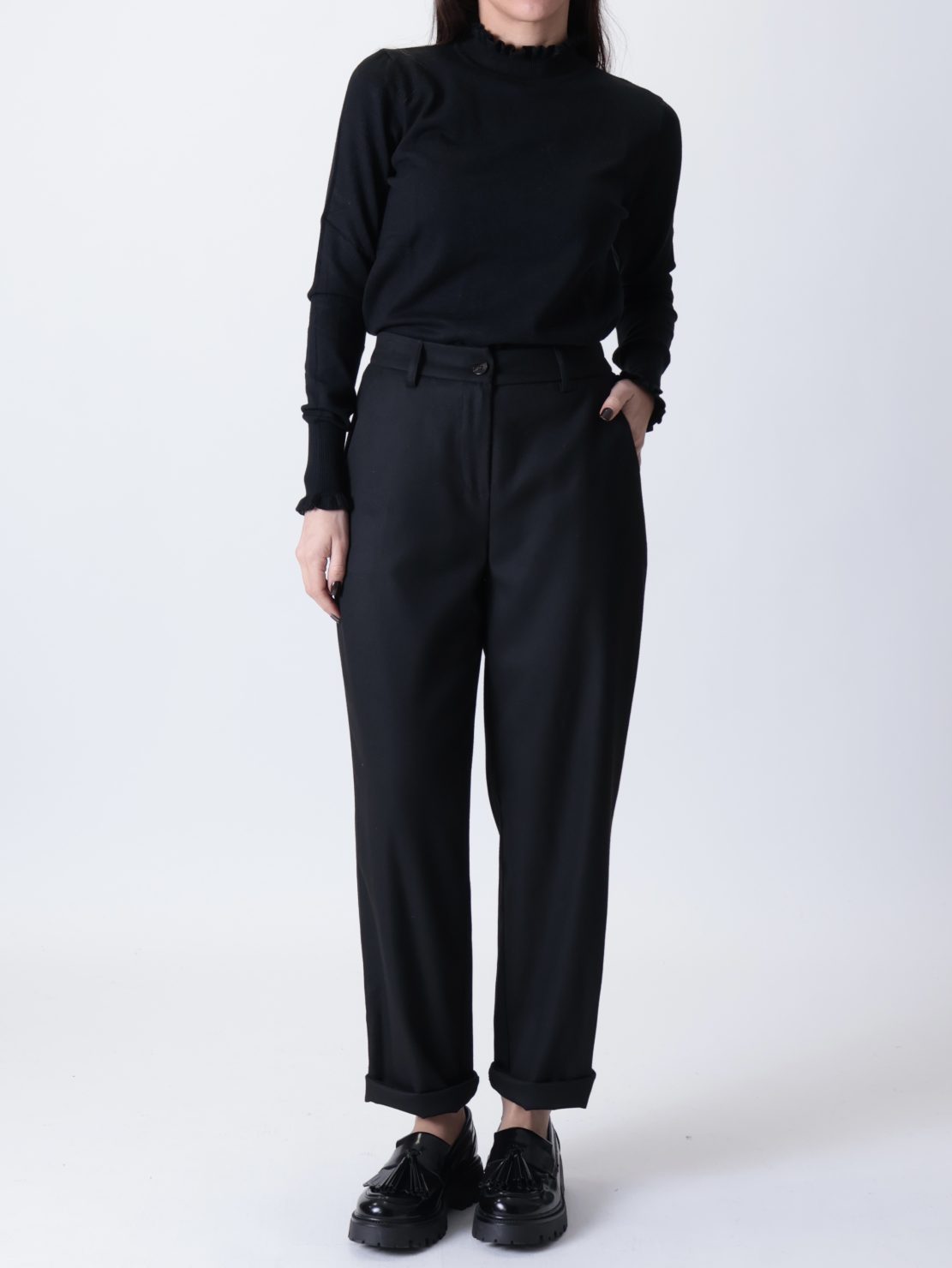 Pantalone carrot calda viscosa  con cintura nero