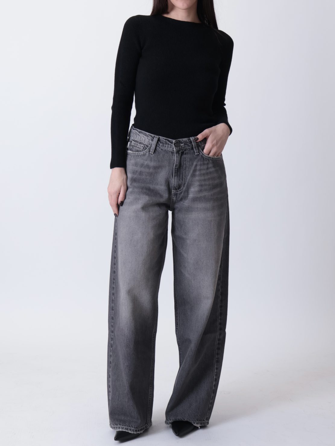 Jeans Xenobia nero ( SOLO TG. XS PREORDINE 17/11)