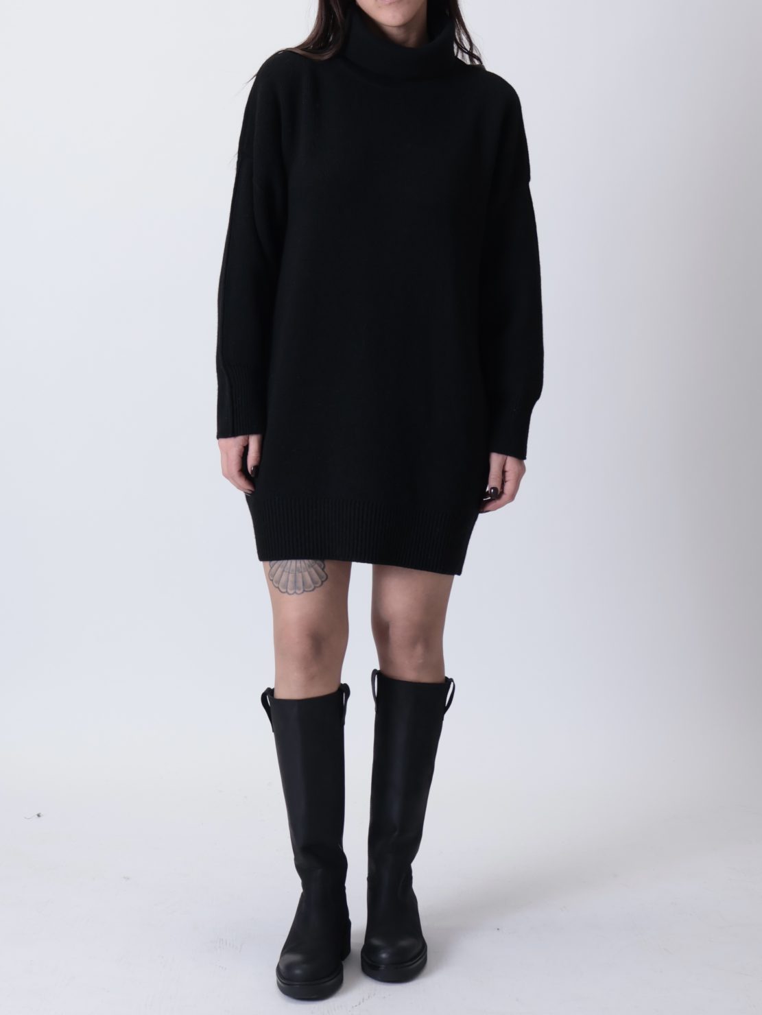 Abito maglia collo alto nero