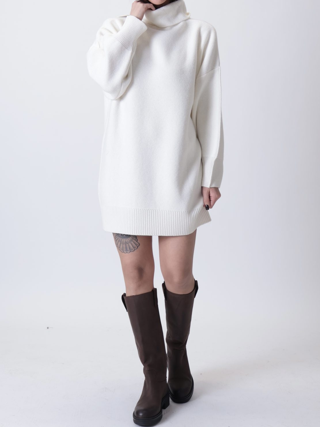 Abito maglia collo alto panna