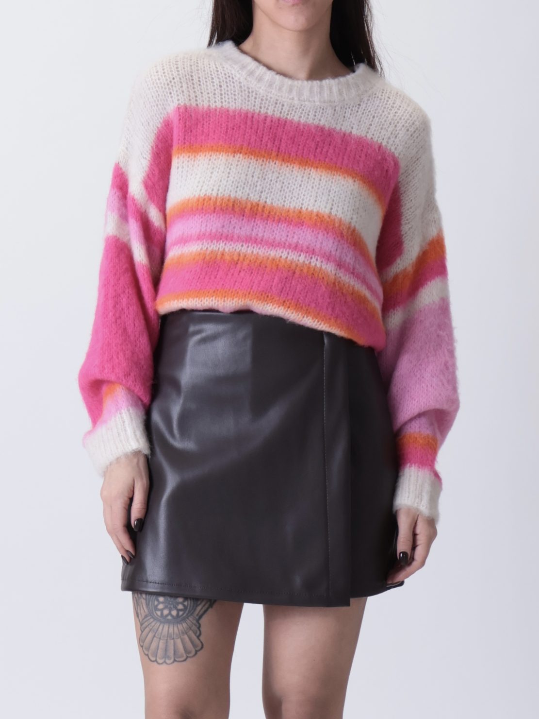 Maglione panna garzato righe fucsia/arancio