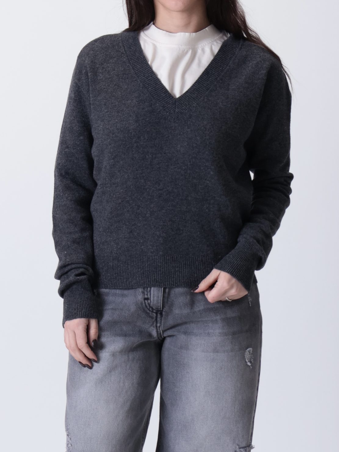 Maglione scollo V 100% lana  antracite