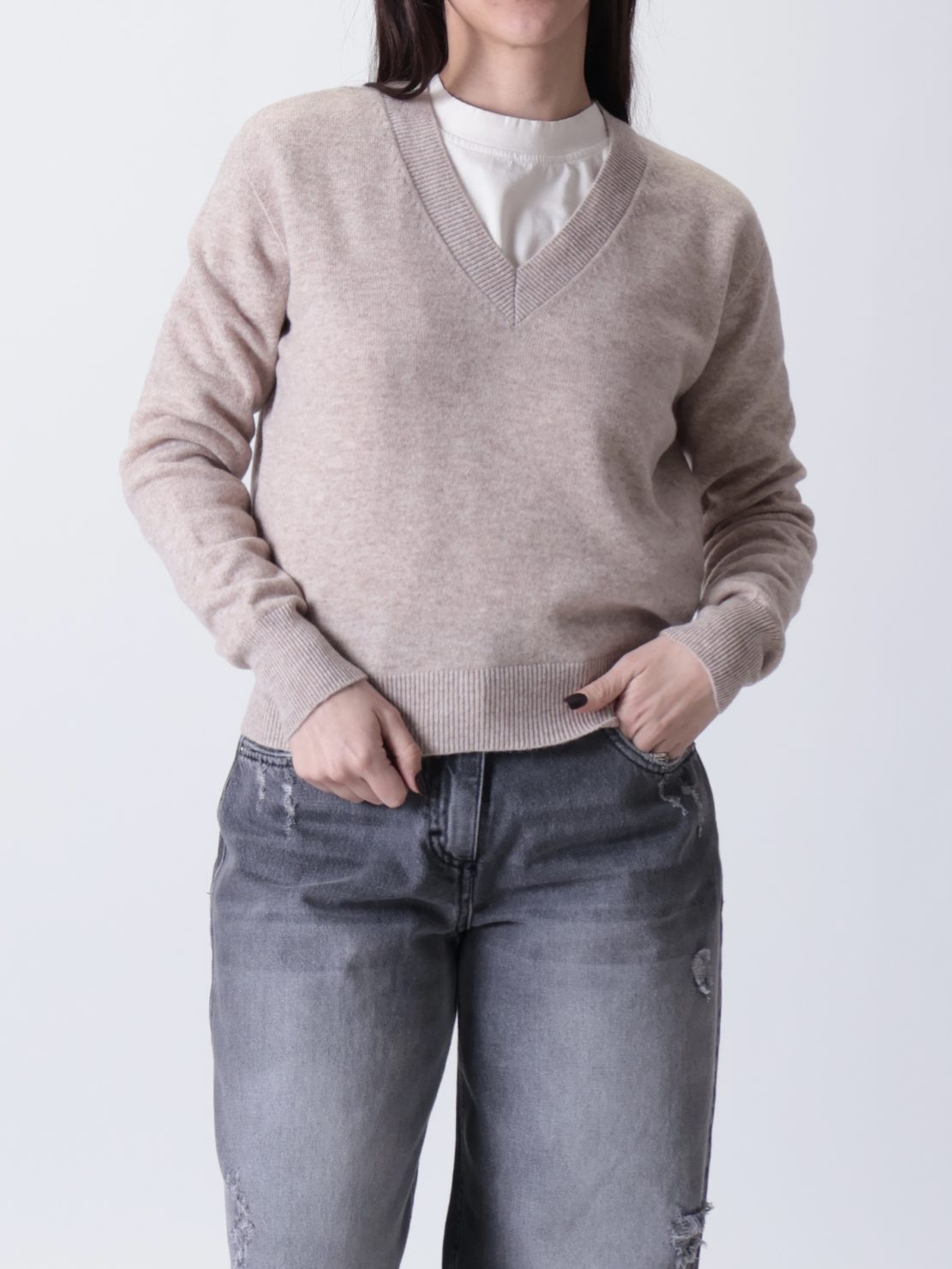 Maglione scollo V 100% lana  beige