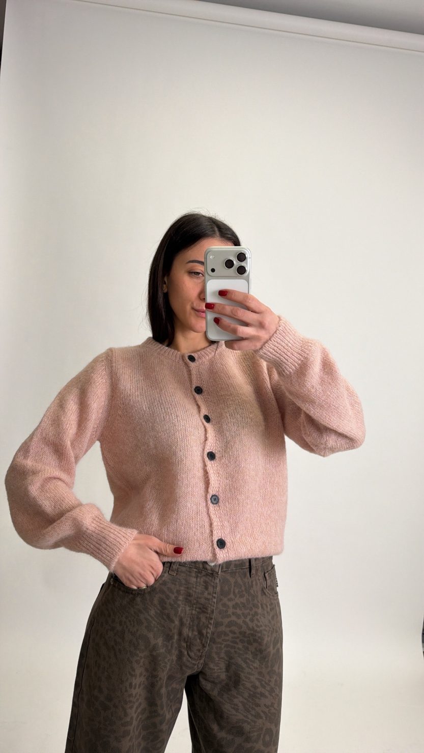 Cardigan bottoni rosa