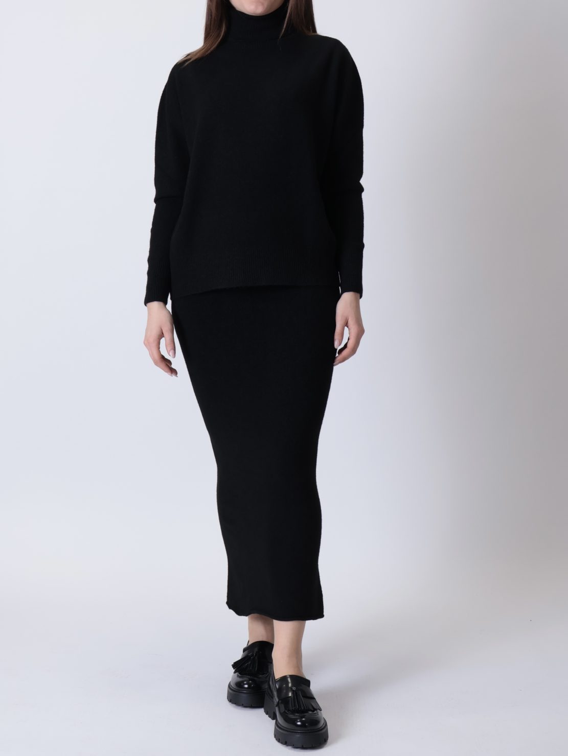 Completo maglia + gonna nero