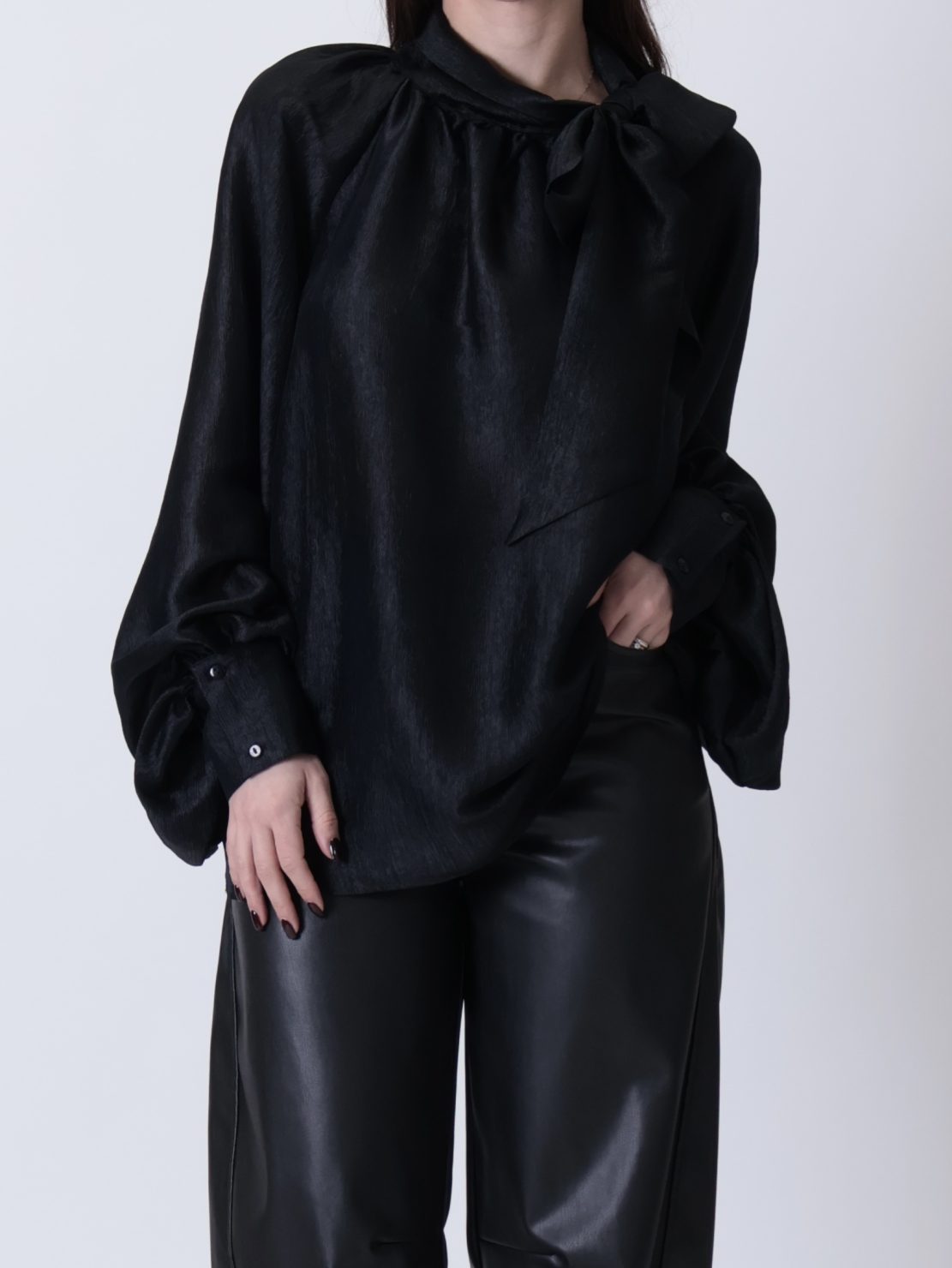 Camicia laminata fiocco nera