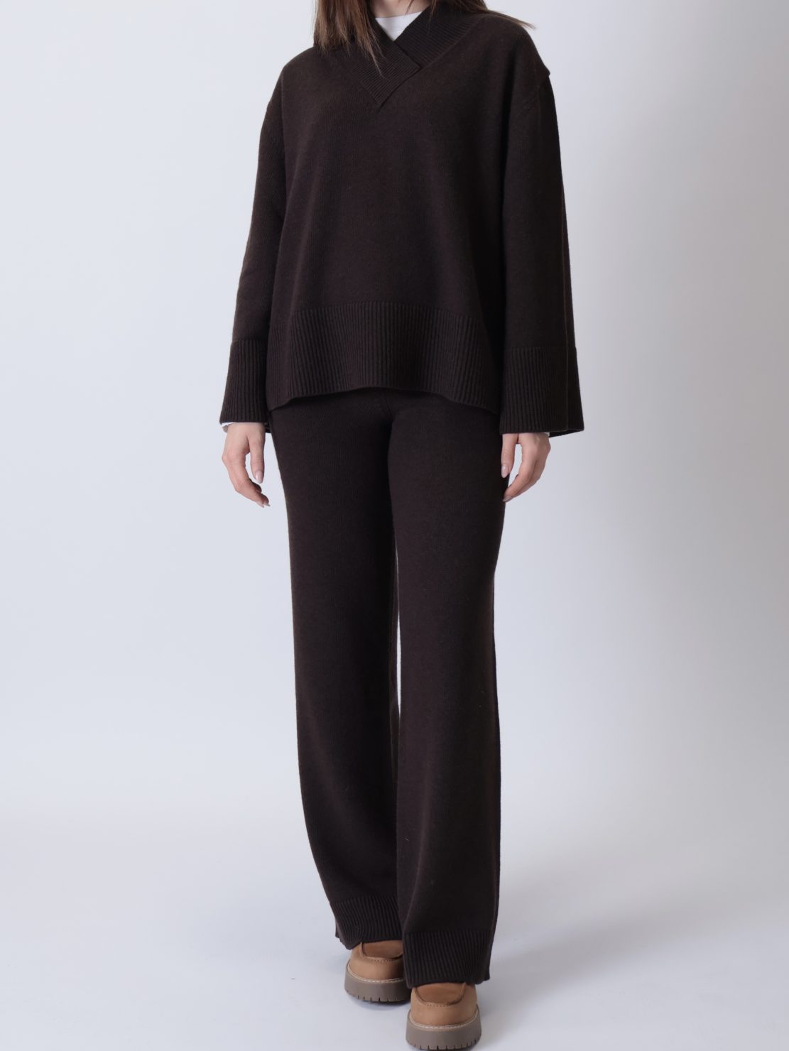 Maglione scollo V icon  moro