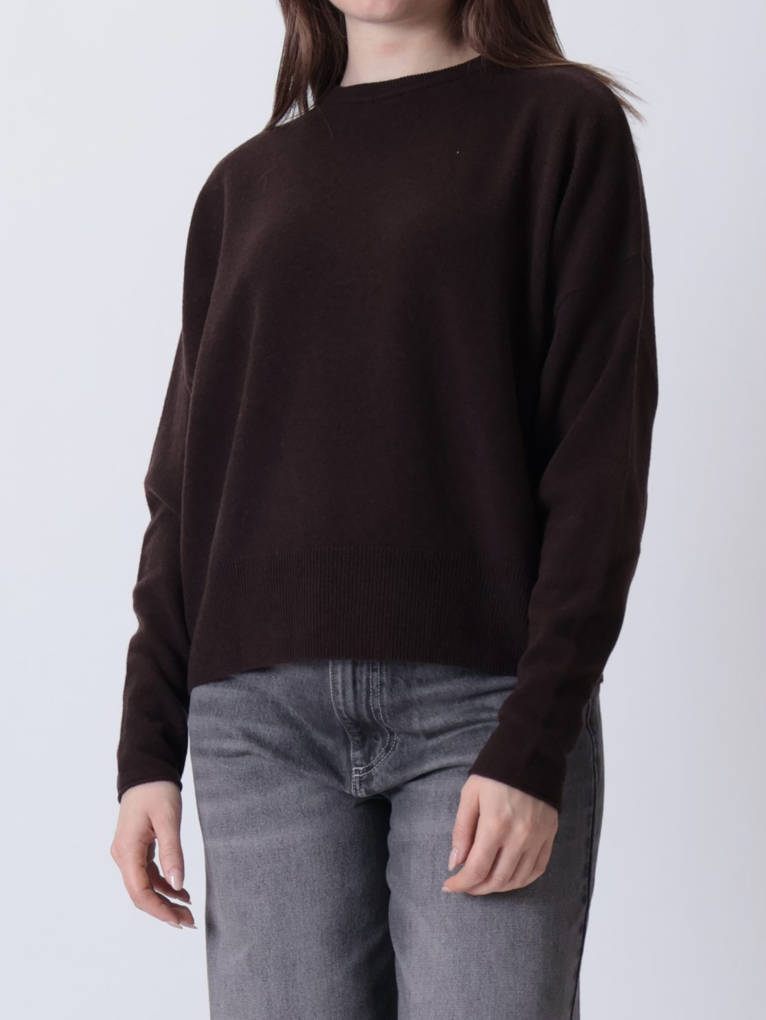 Maglione  over spalla scesa moro