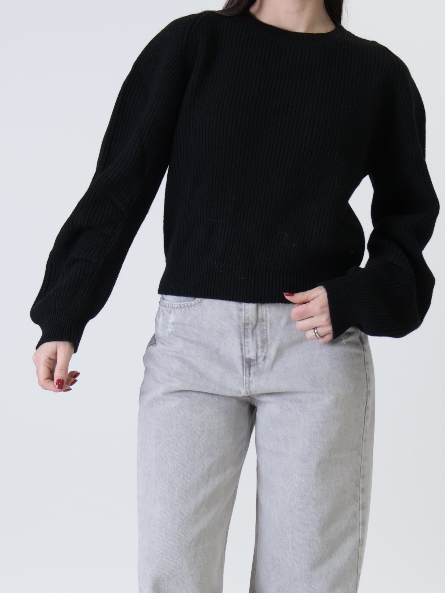 Pullover costina manica pizzicata nero