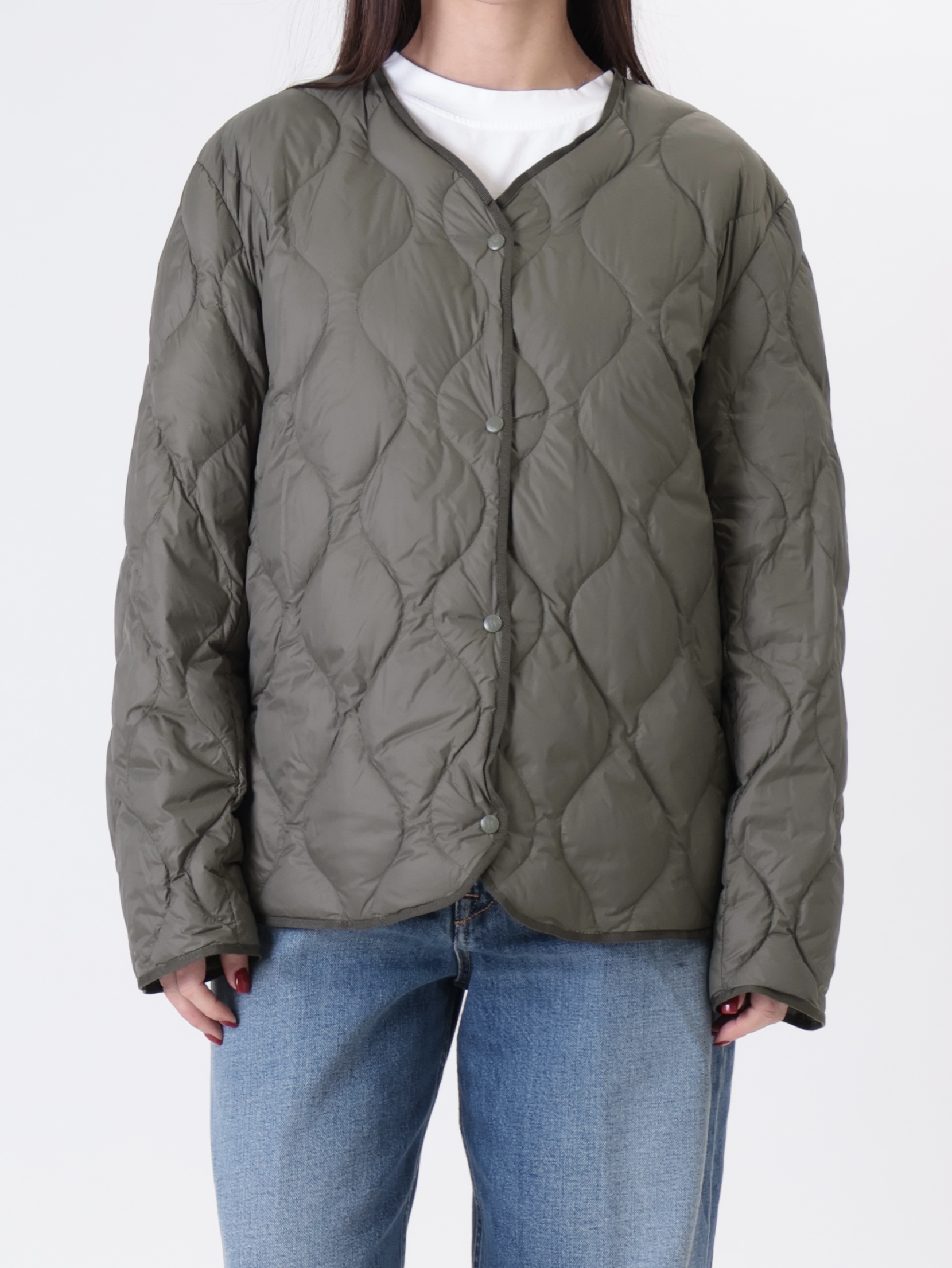 Piumino con impunture militare