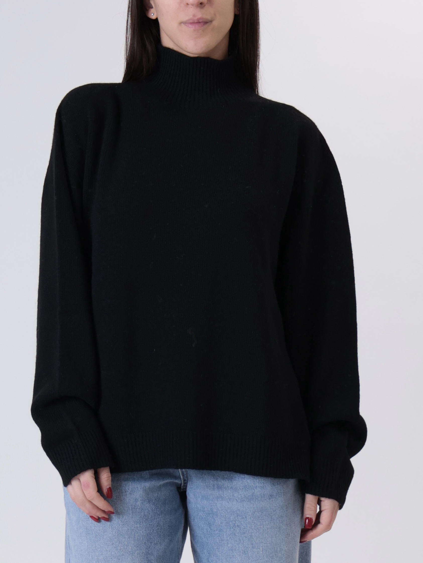 Pullover collo cratere nero