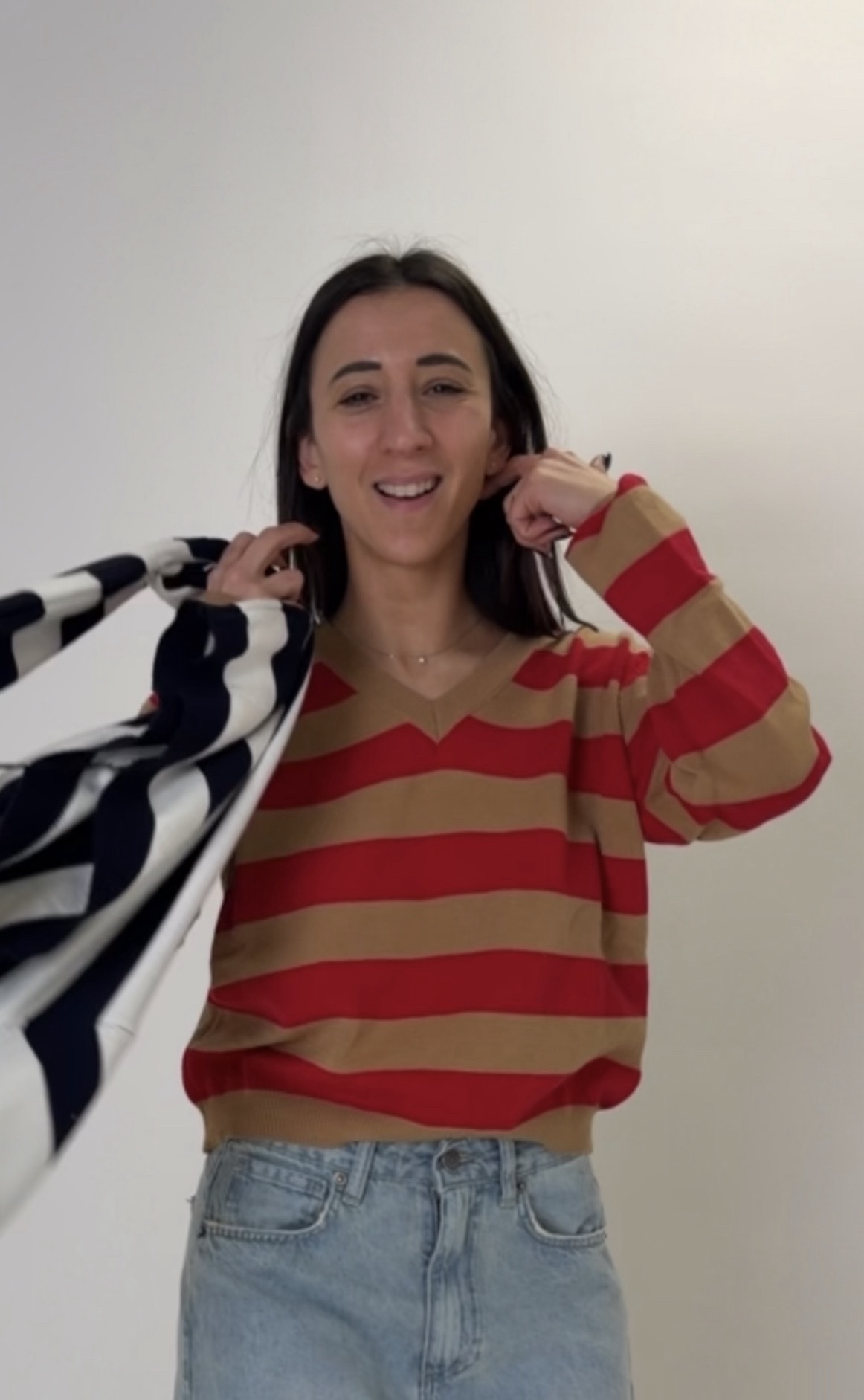 Pullover riga scollo V cammello/rosso