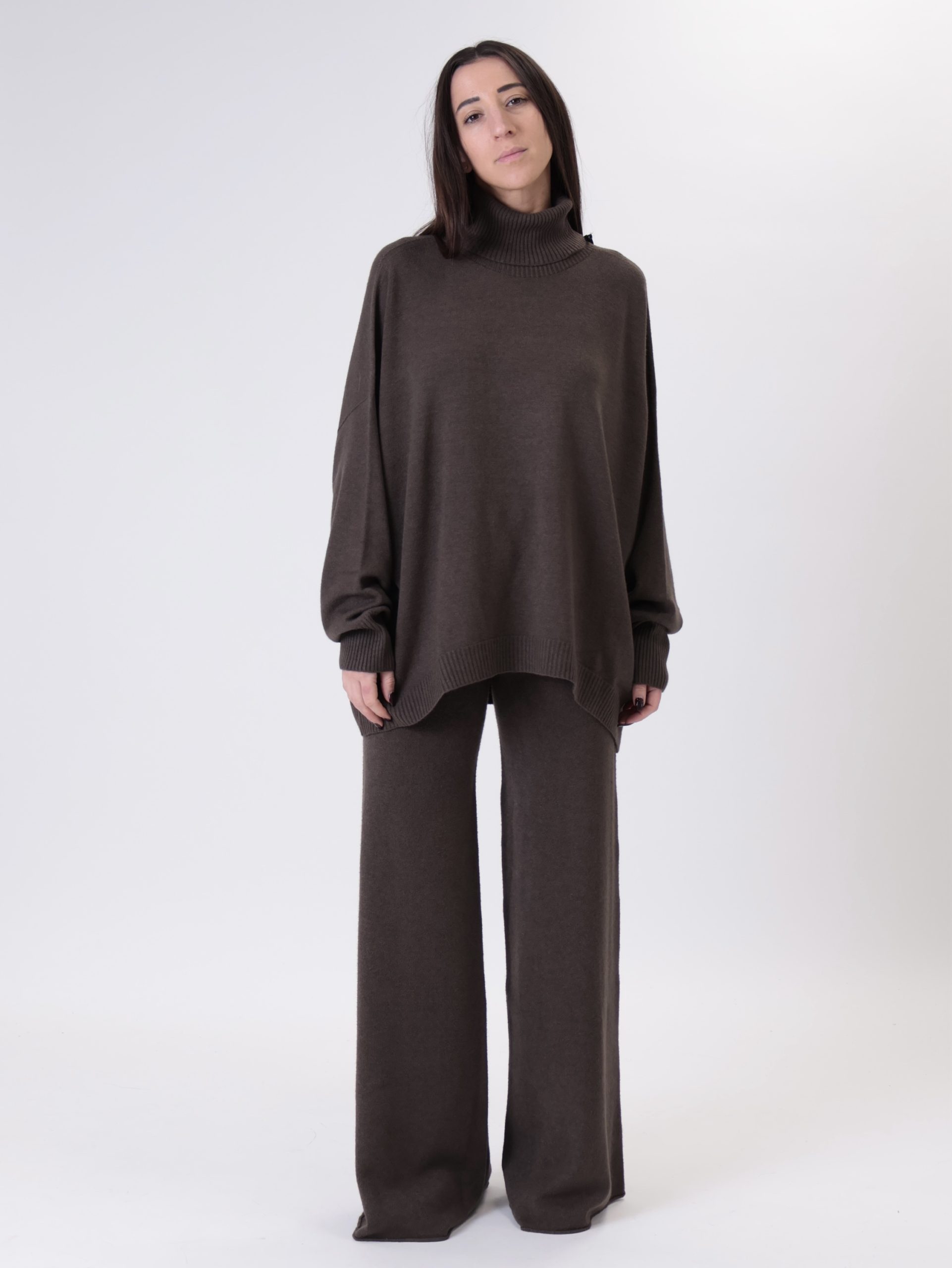 Completo dolcevita moro