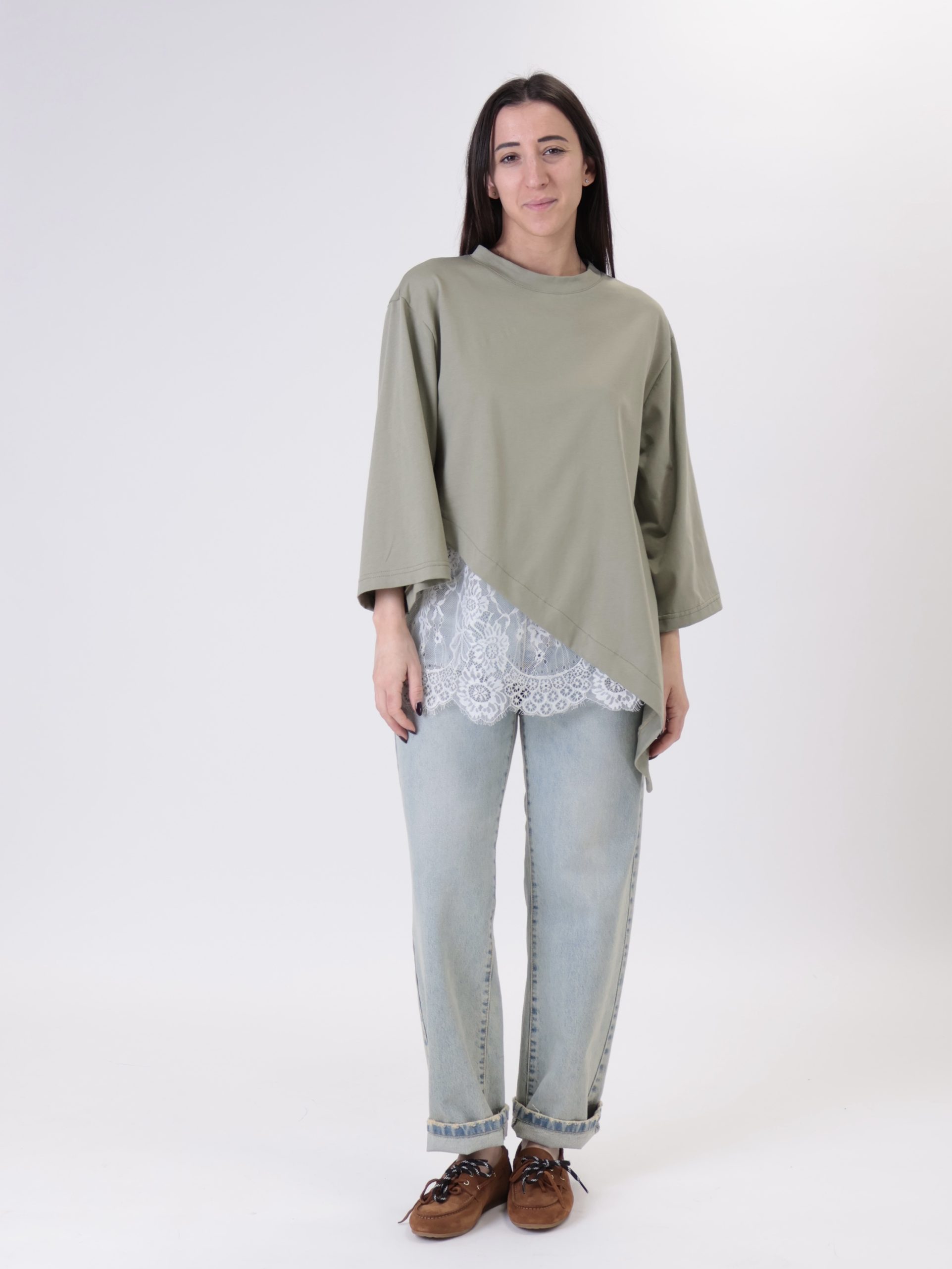 T-shirt over pizzo militare