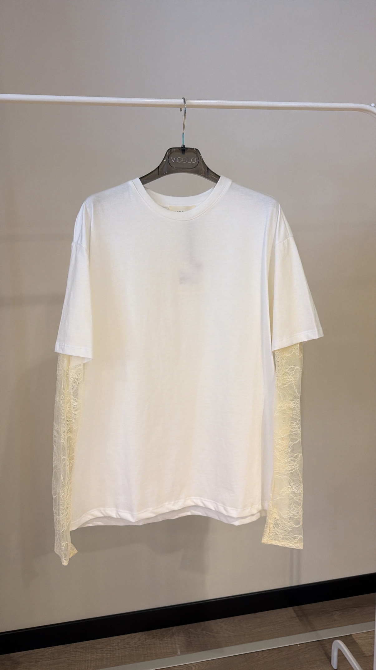 T-shirt manica pizzo bianca