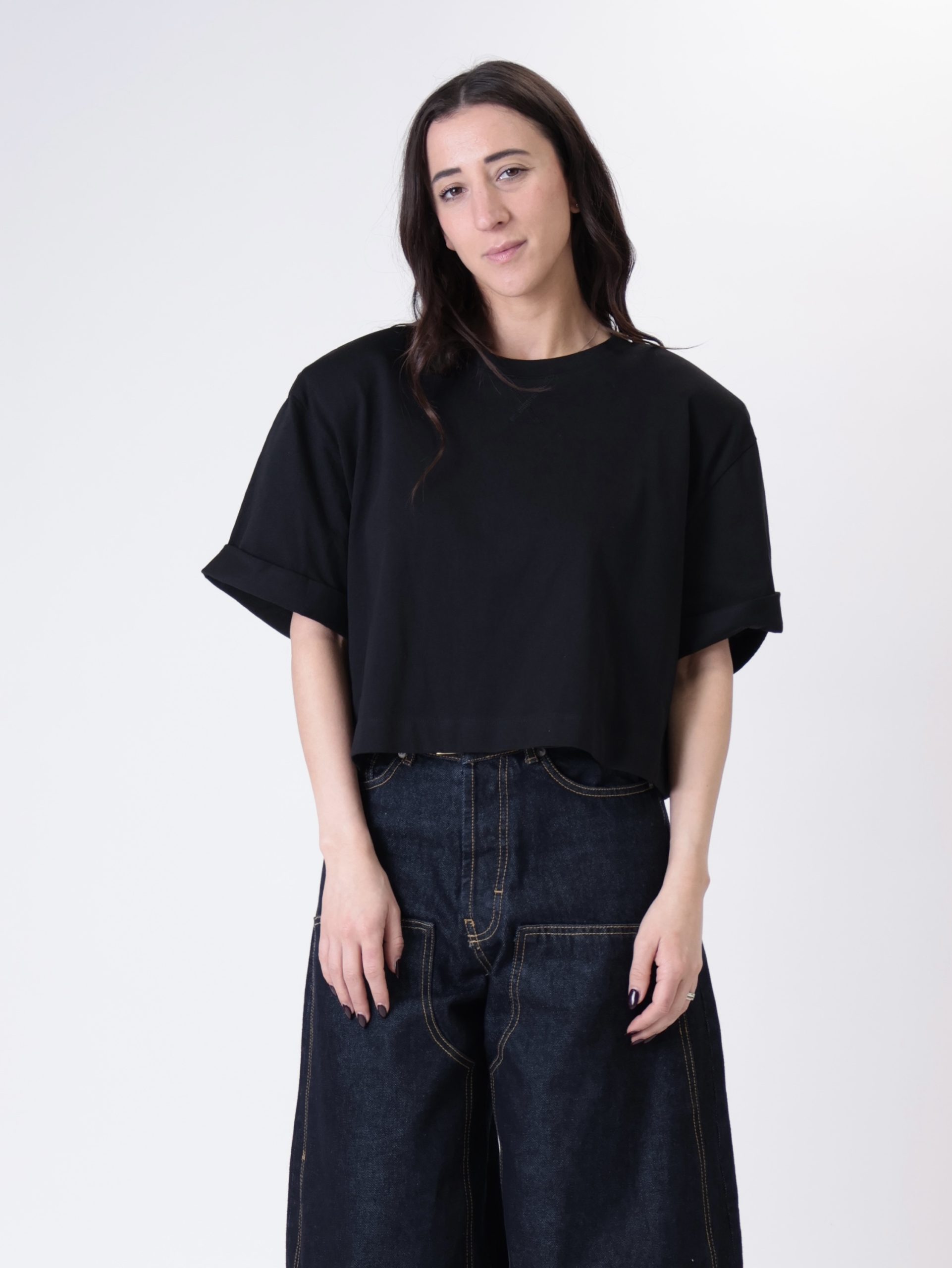 T-shirt crop spalle imbottite nero