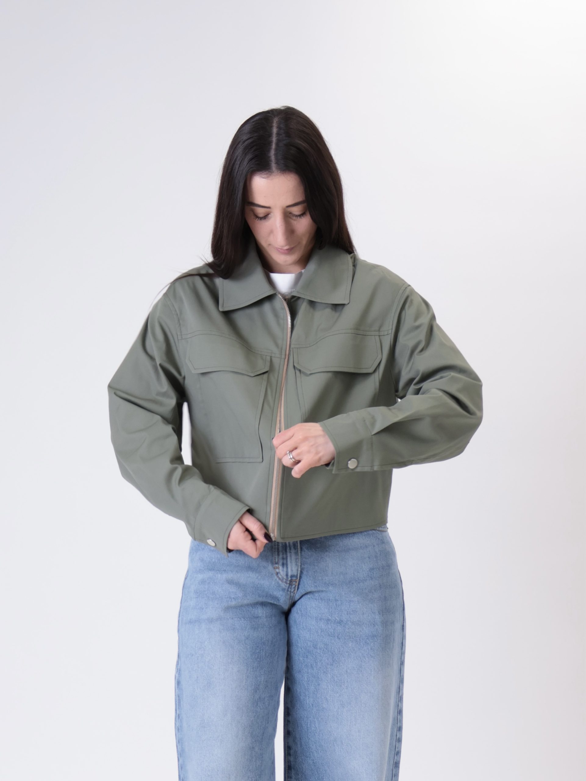 Giubbino zip verde miliatre