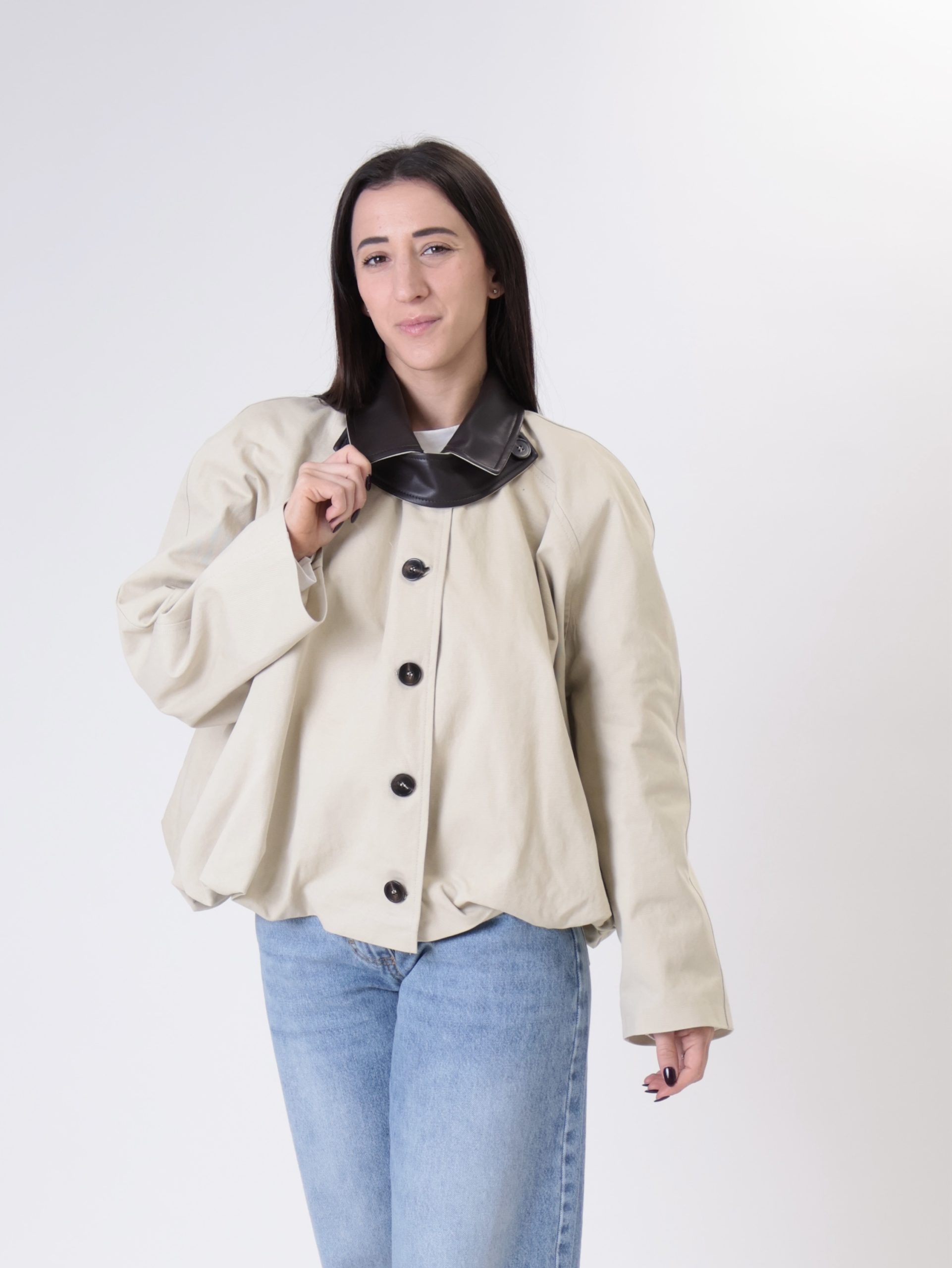 Bomber bottega orli ecopelle latte