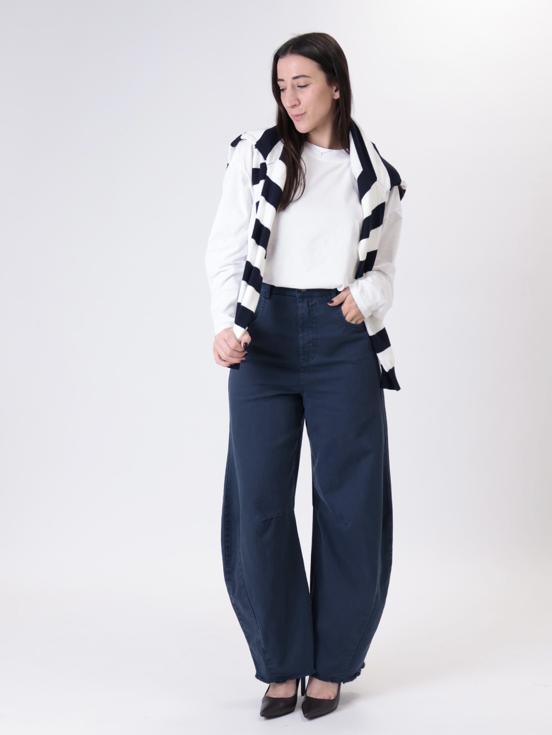 Jeans balloon sfrangiato blu