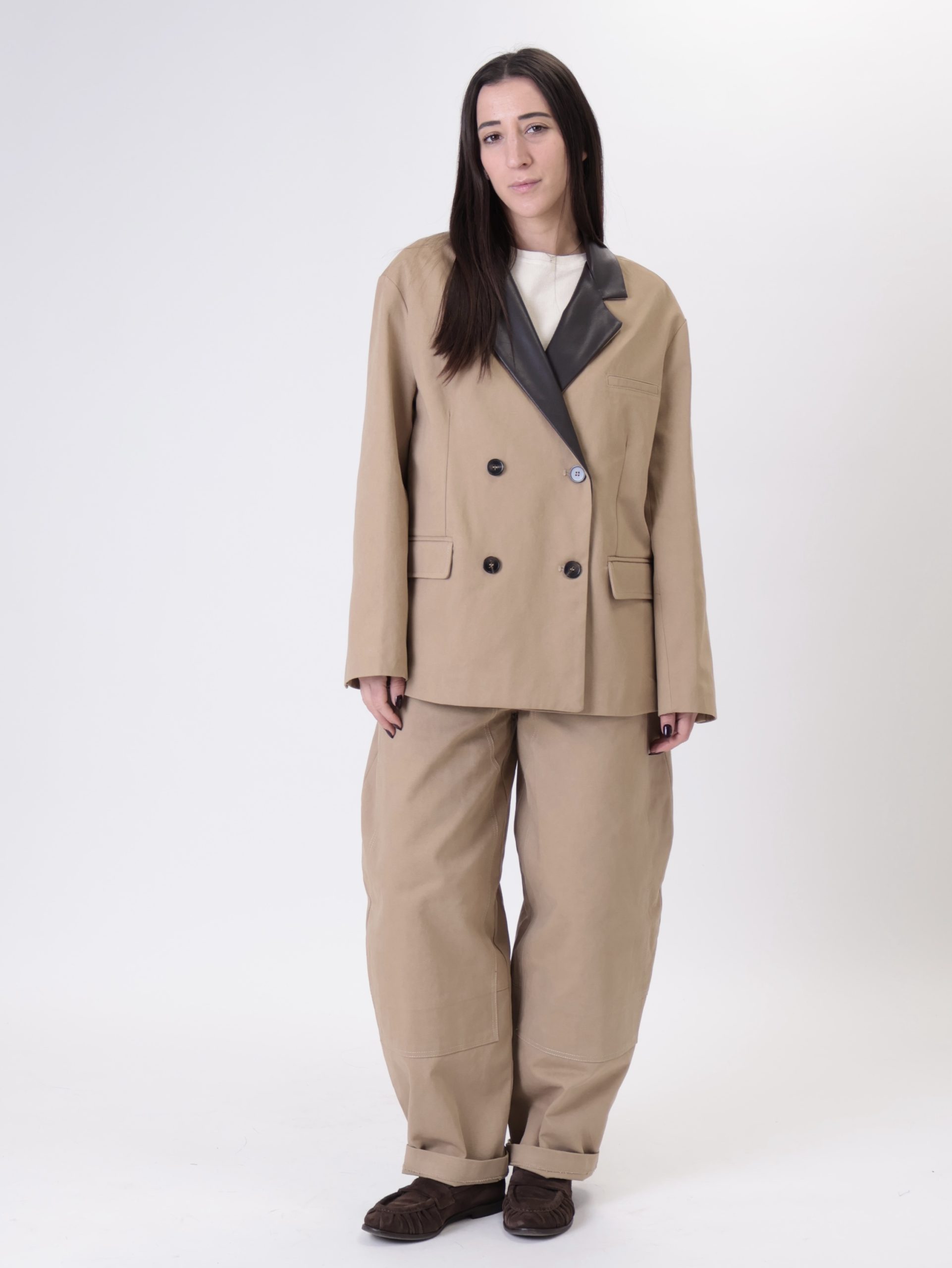 Giacca bottega doppio petto beige