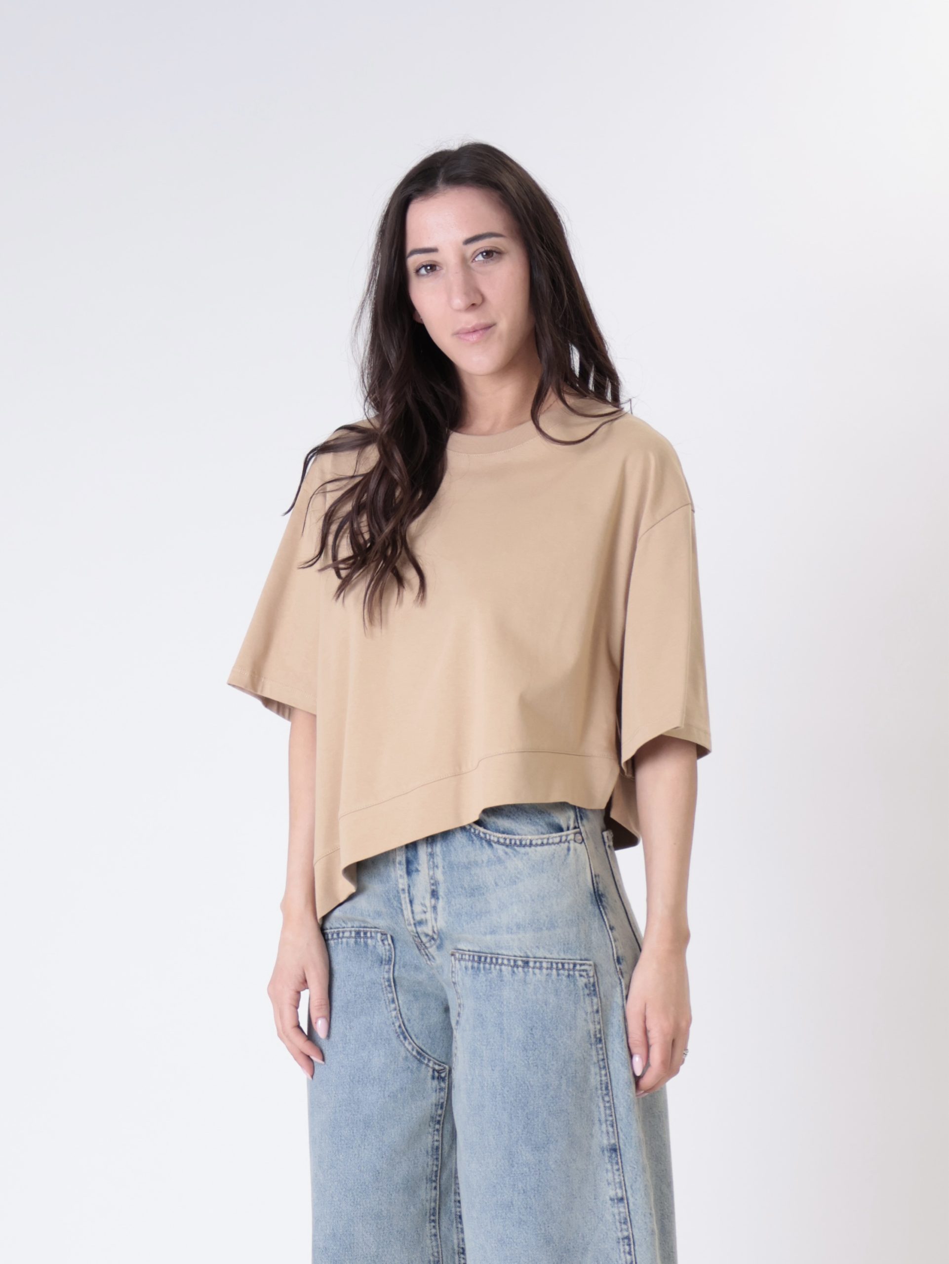 T-shirt svasata beige
